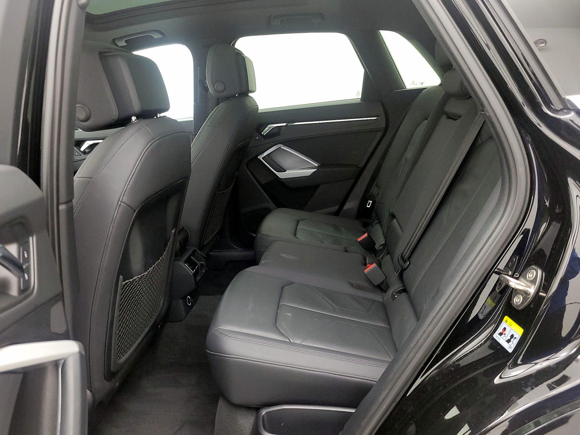 Thumbnail: 2020 Audi Q3 - 18