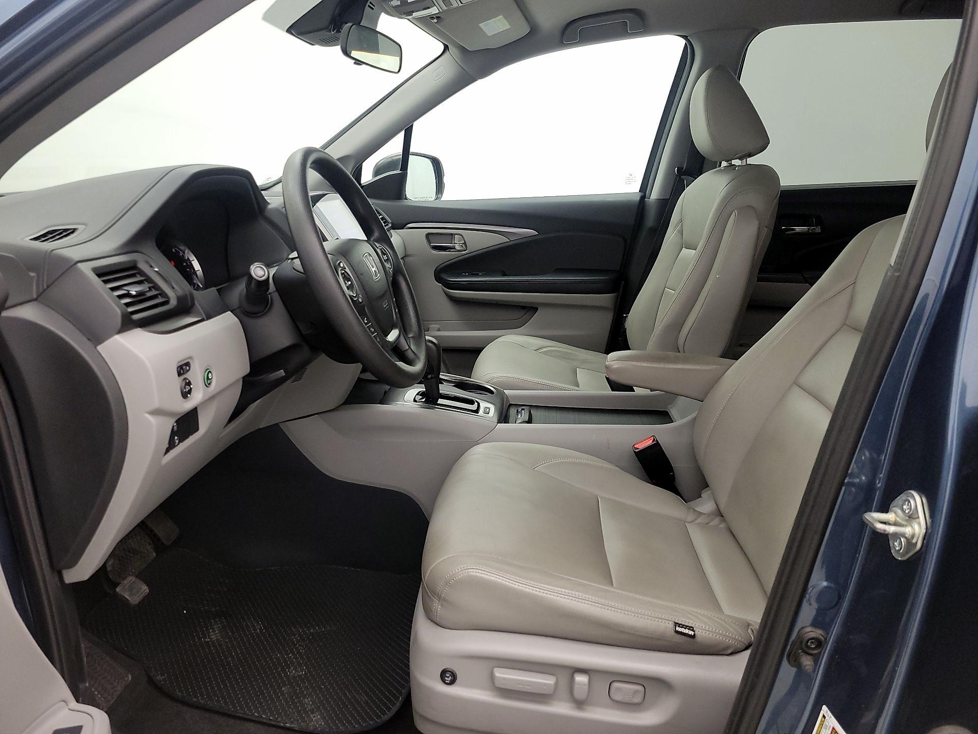 Thumbnail: 2016 Honda Pilot - 11