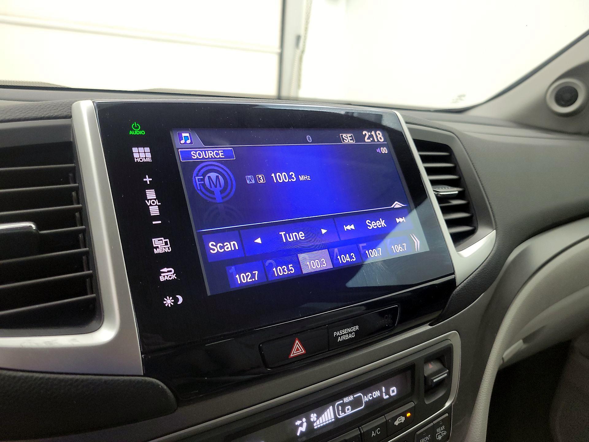 Thumbnail: 2016 Honda Pilot - 14