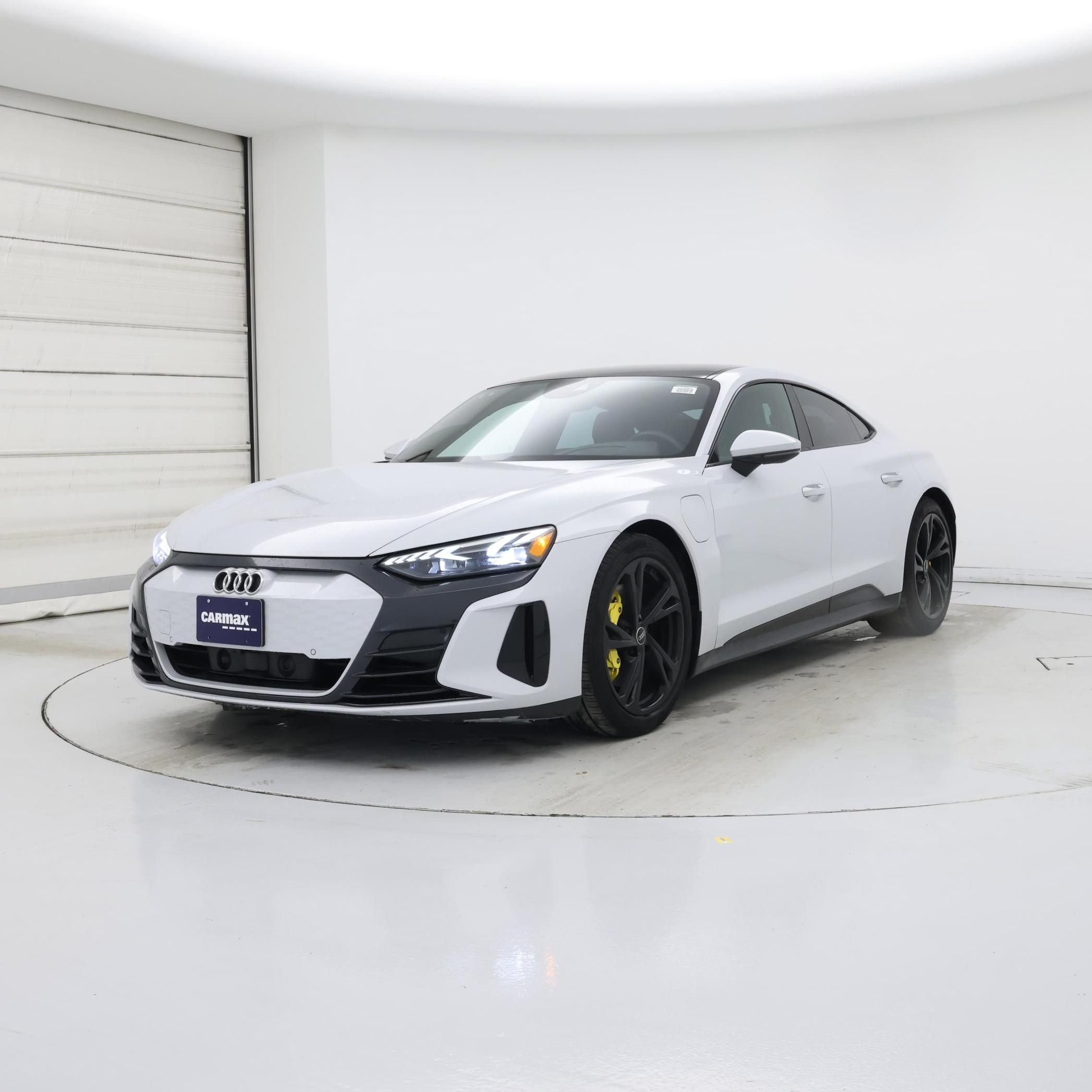 Thumbnail: 2022 Audi e-tron GT - 4