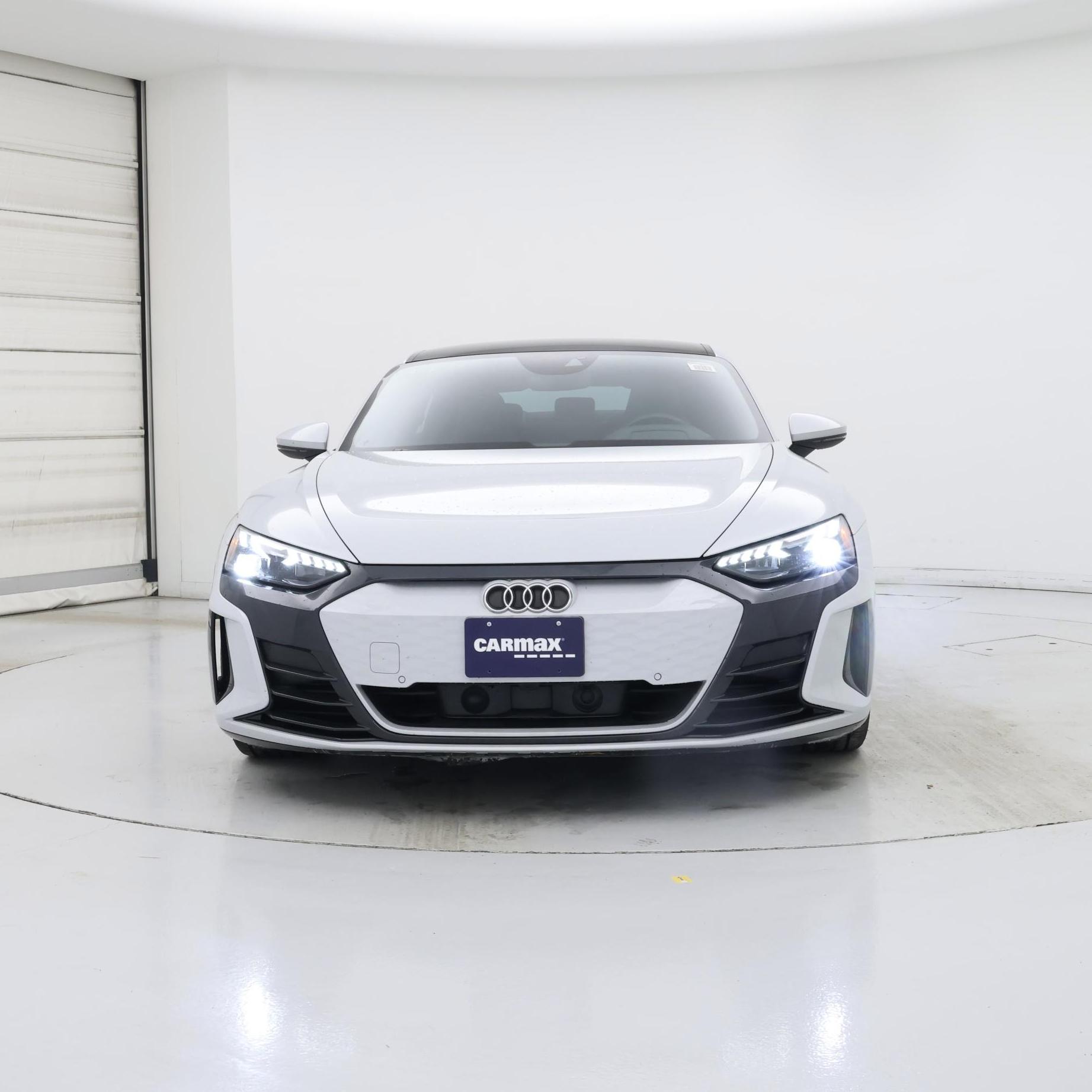 Thumbnail: 2022 Audi e-tron GT - 5