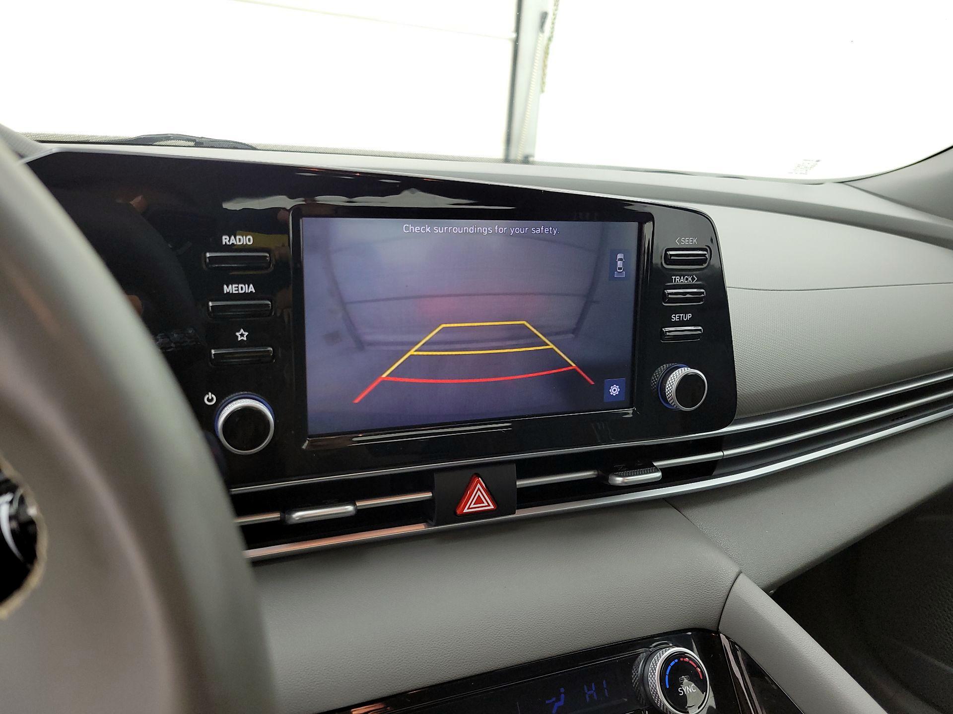 Thumbnail: 2022 Hyundai Elantra - 14