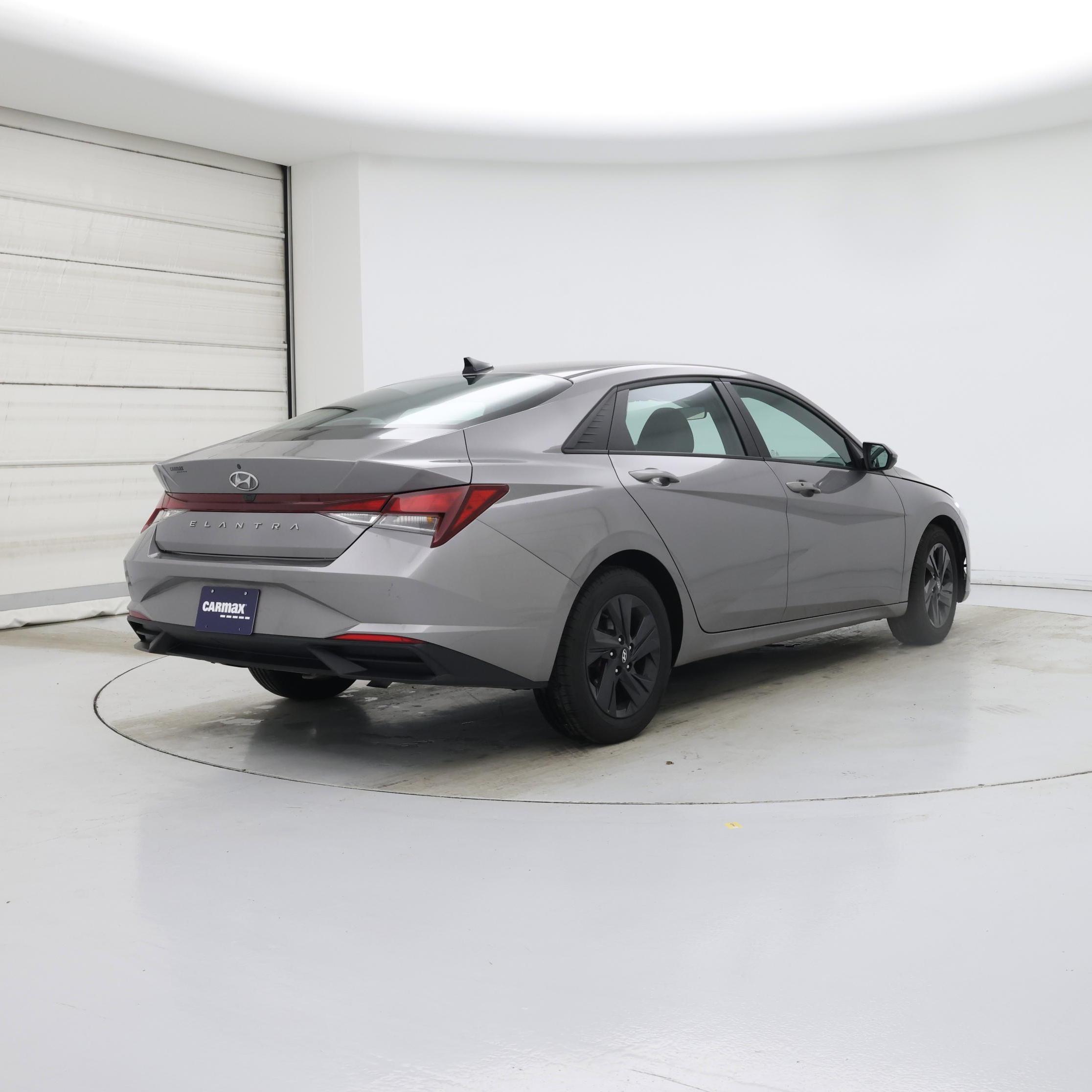 Thumbnail: 2022 Hyundai Elantra - 8