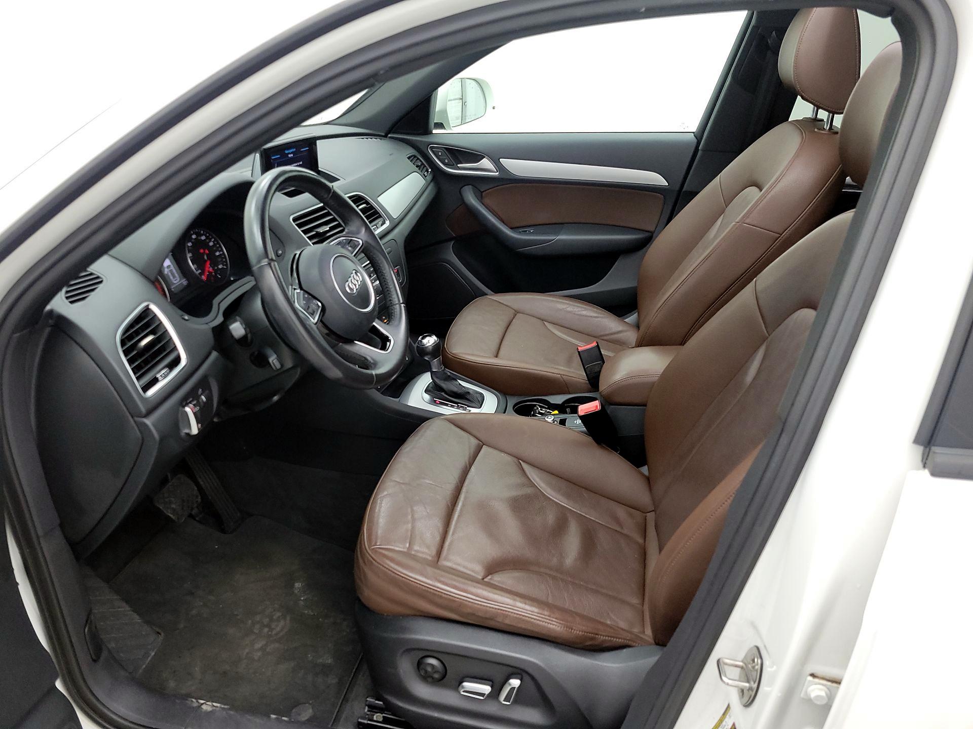 Thumbnail: 2017 Audi Q3 - 11