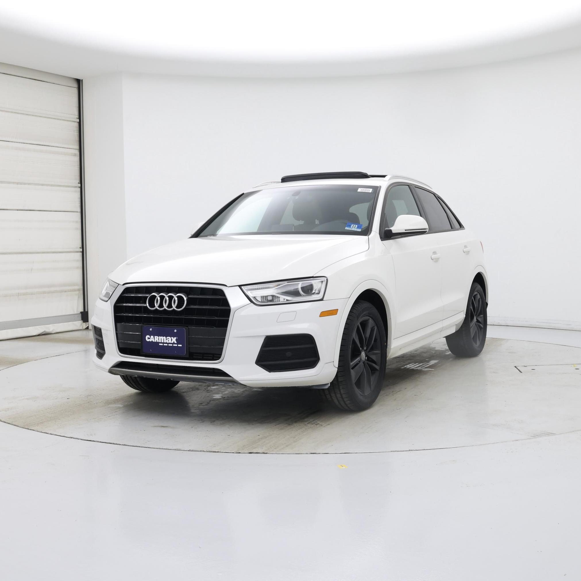 Thumbnail: 2017 Audi Q3 - 4