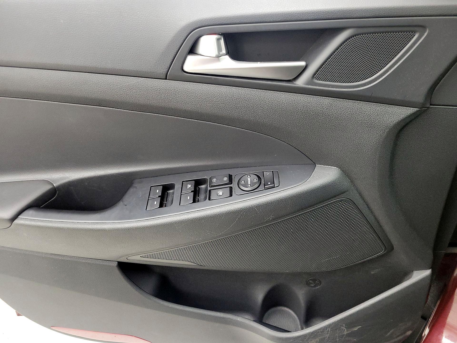 Thumbnail: 2019 Hyundai Tucson - 12