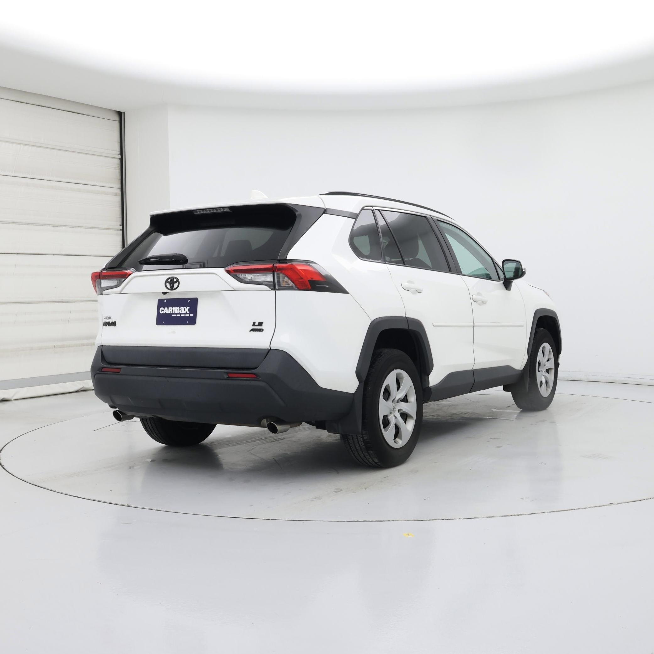 Thumbnail: 2020 Toyota RAV4 - 8