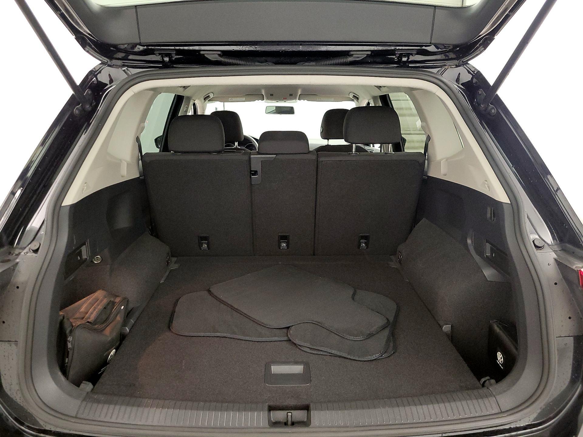 Thumbnail: 2021 Volkswagen Tiguan - 20