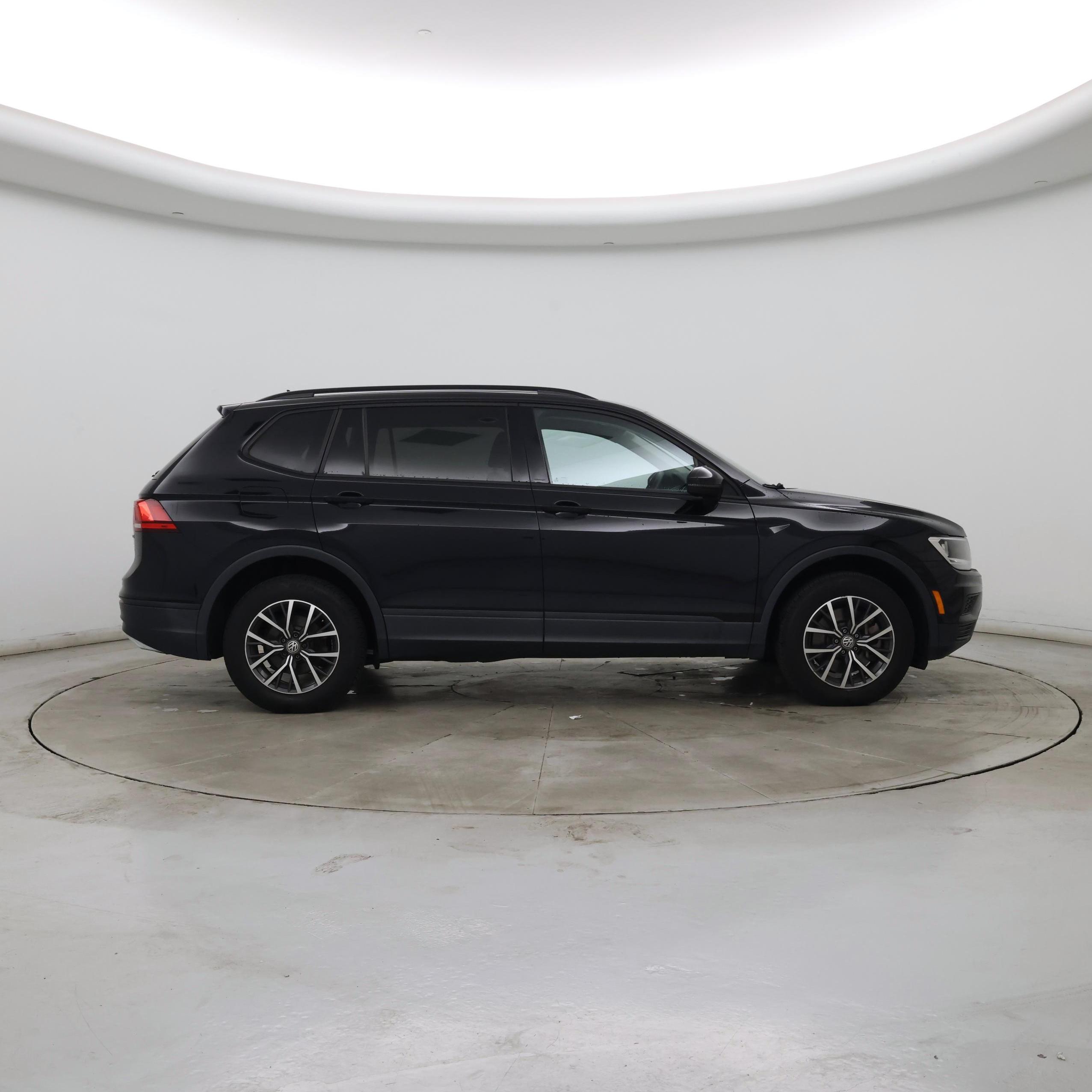 Thumbnail: 2021 Volkswagen Tiguan - 7