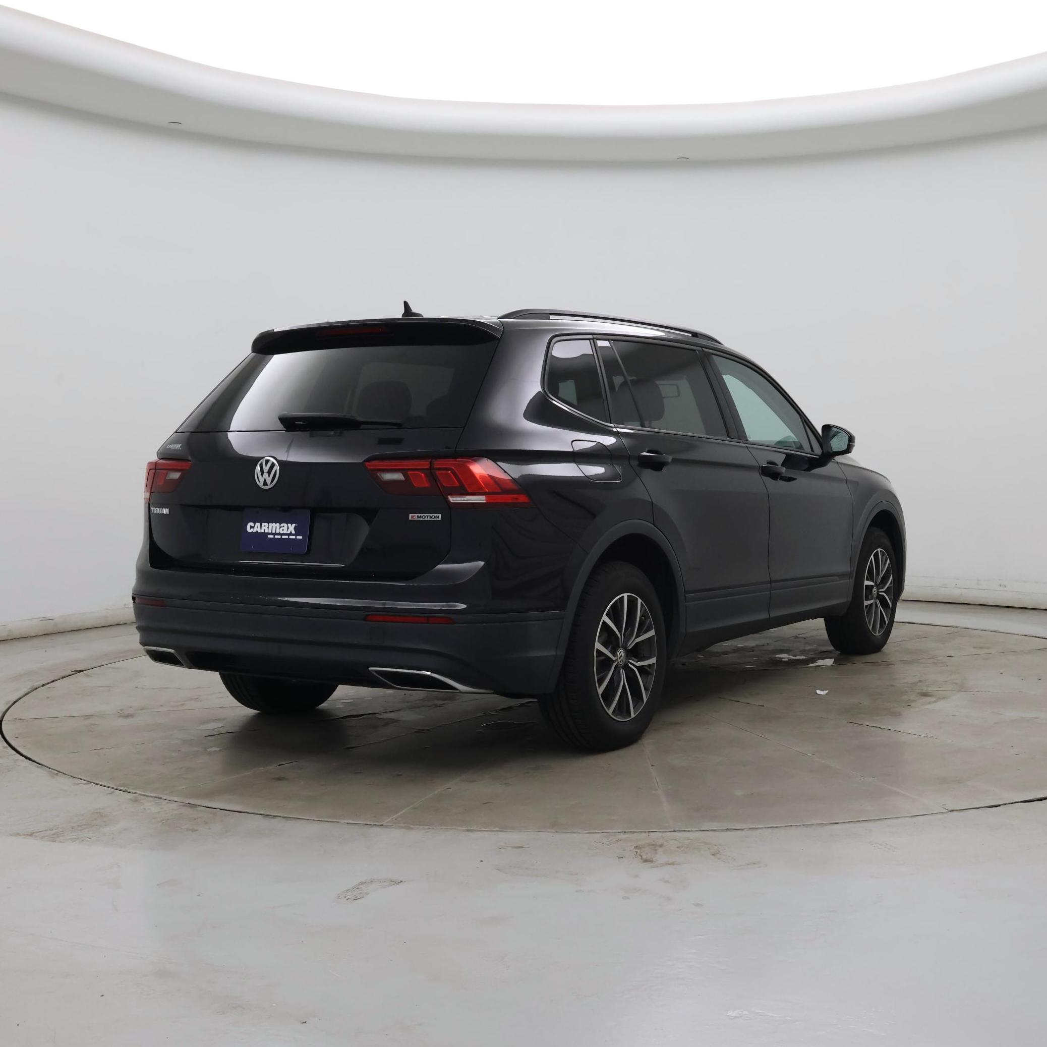 Thumbnail: 2021 Volkswagen Tiguan - 8