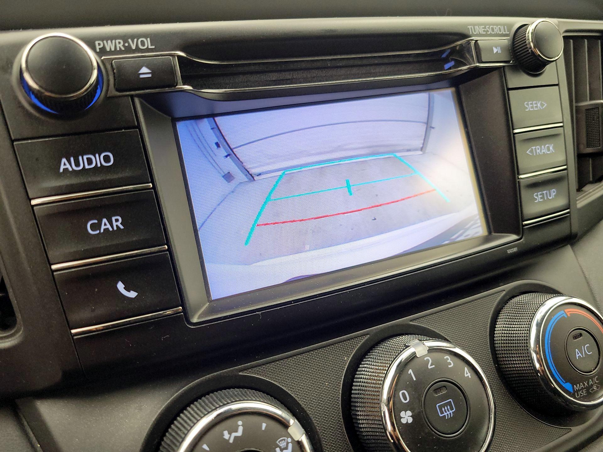 Thumbnail: 2018 Toyota RAV4 - 14