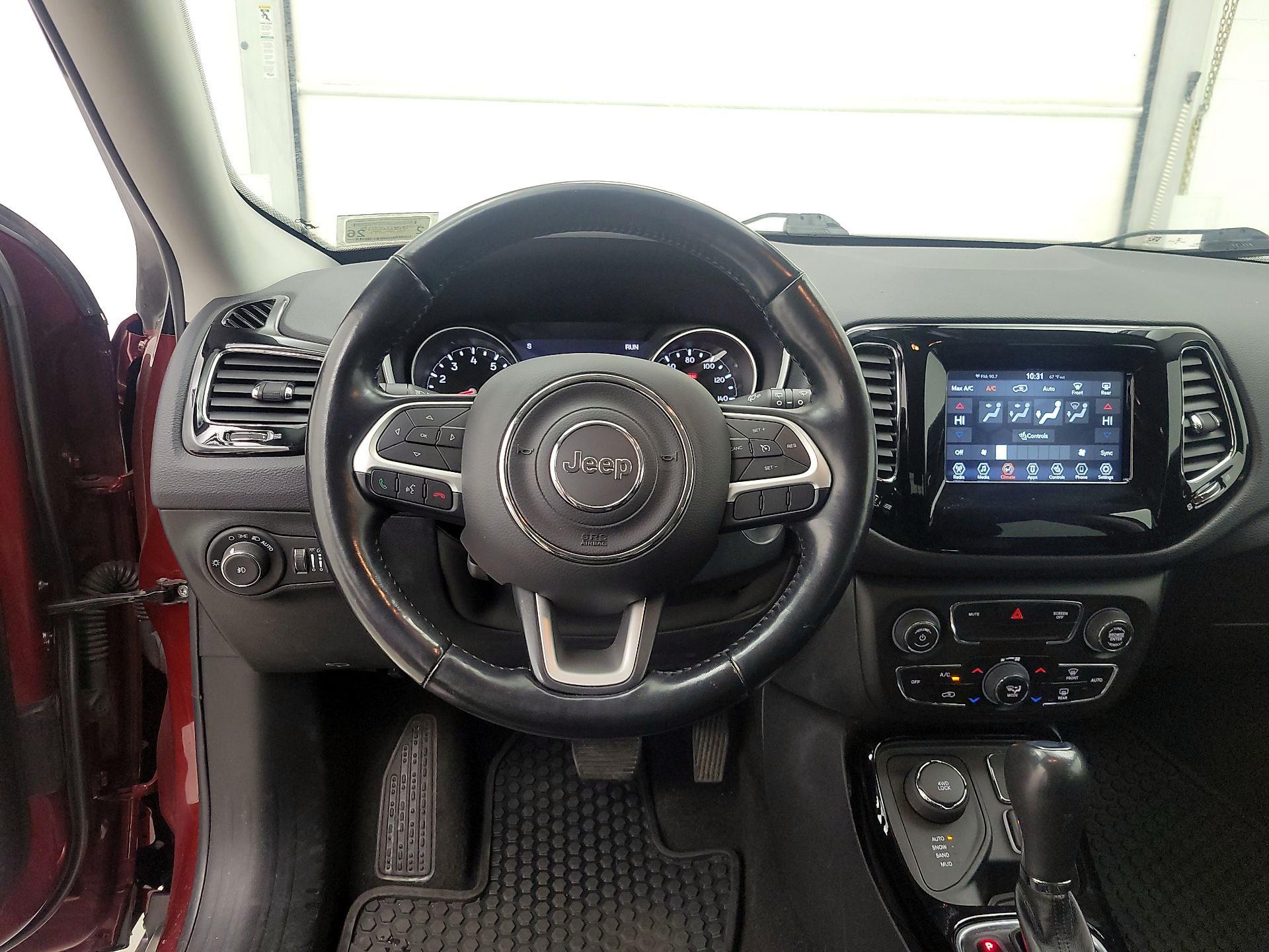 Thumbnail: 2021 Jeep Compass - 10