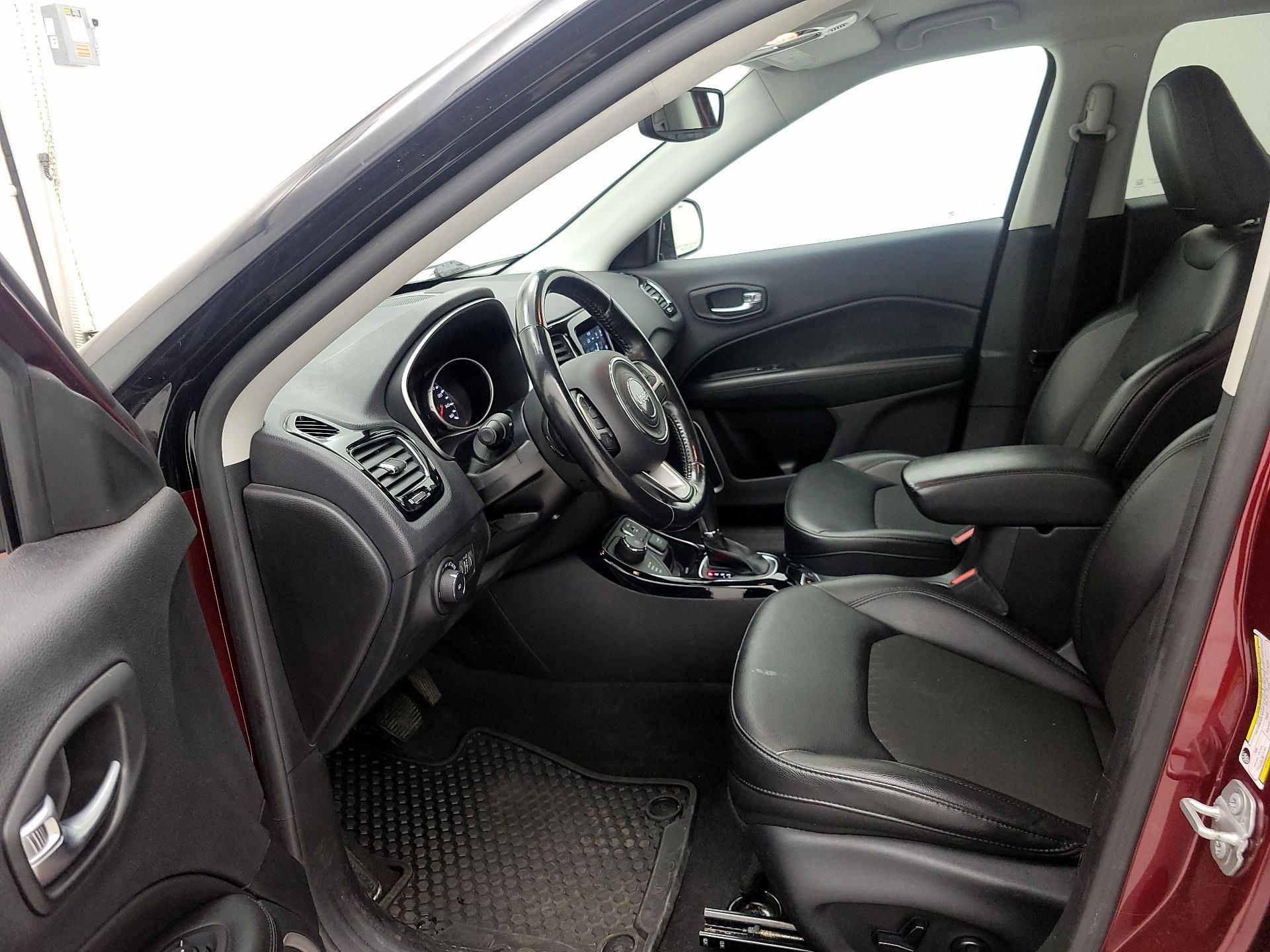 Thumbnail: 2021 Jeep Compass - 11