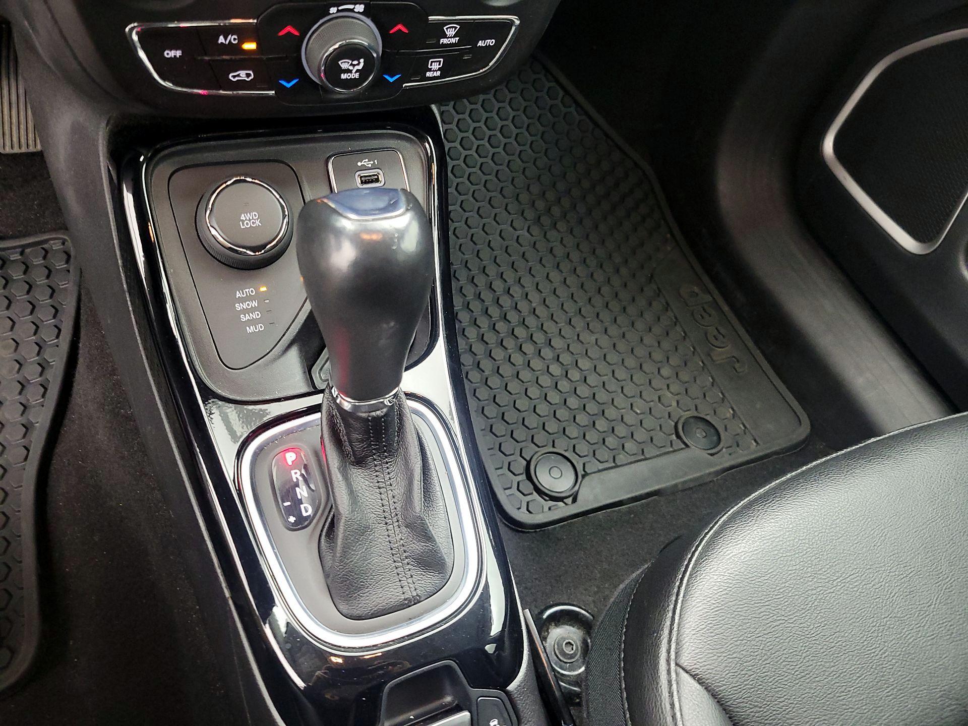 Thumbnail: 2021 Jeep Compass - 17