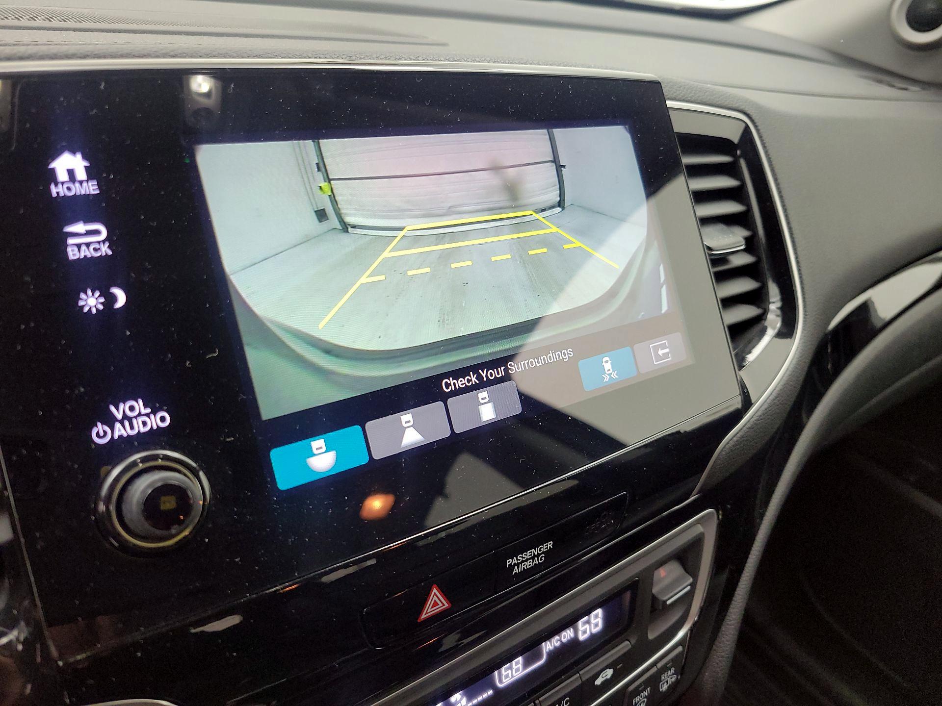 Thumbnail: 2019 Honda Pilot - 14