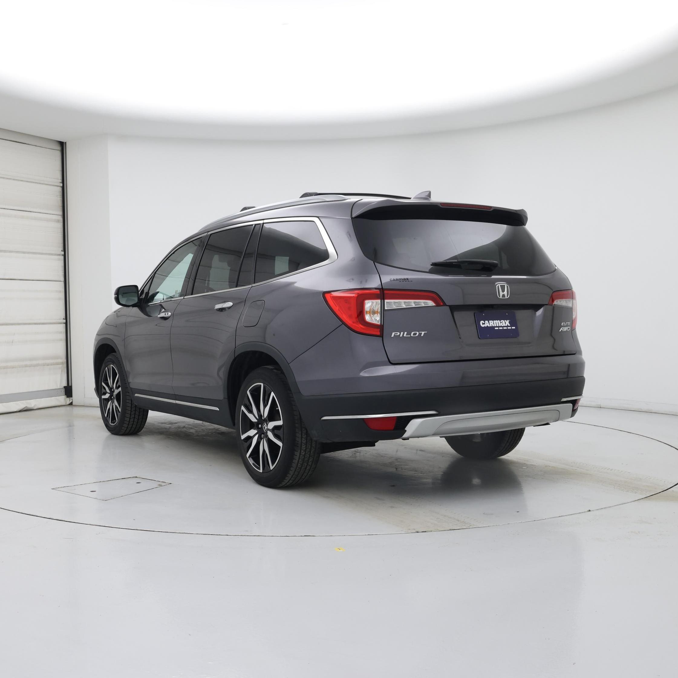 Thumbnail: 2019 Honda Pilot - 2