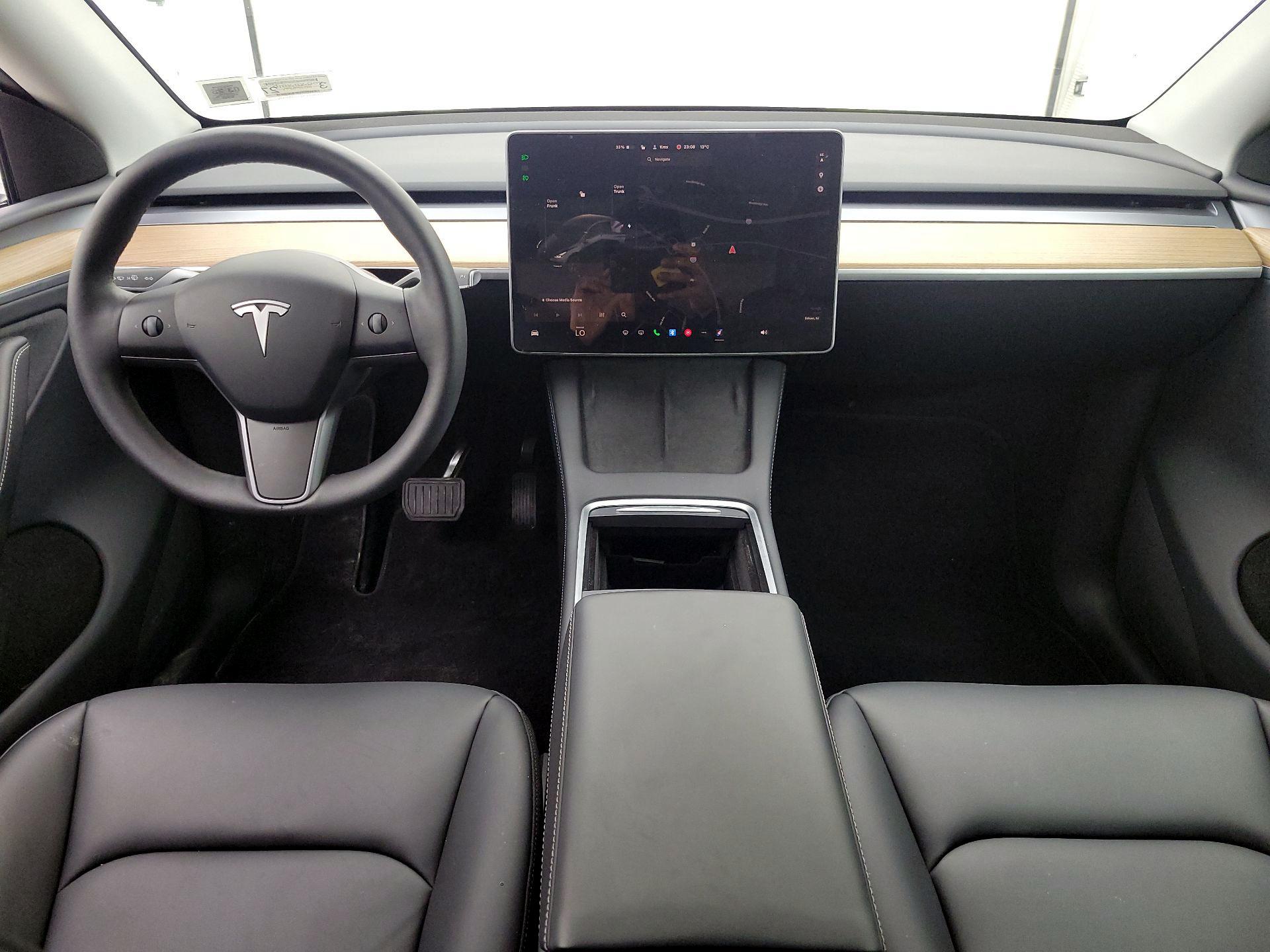 Thumbnail: 2025 Tesla Model Y - 9