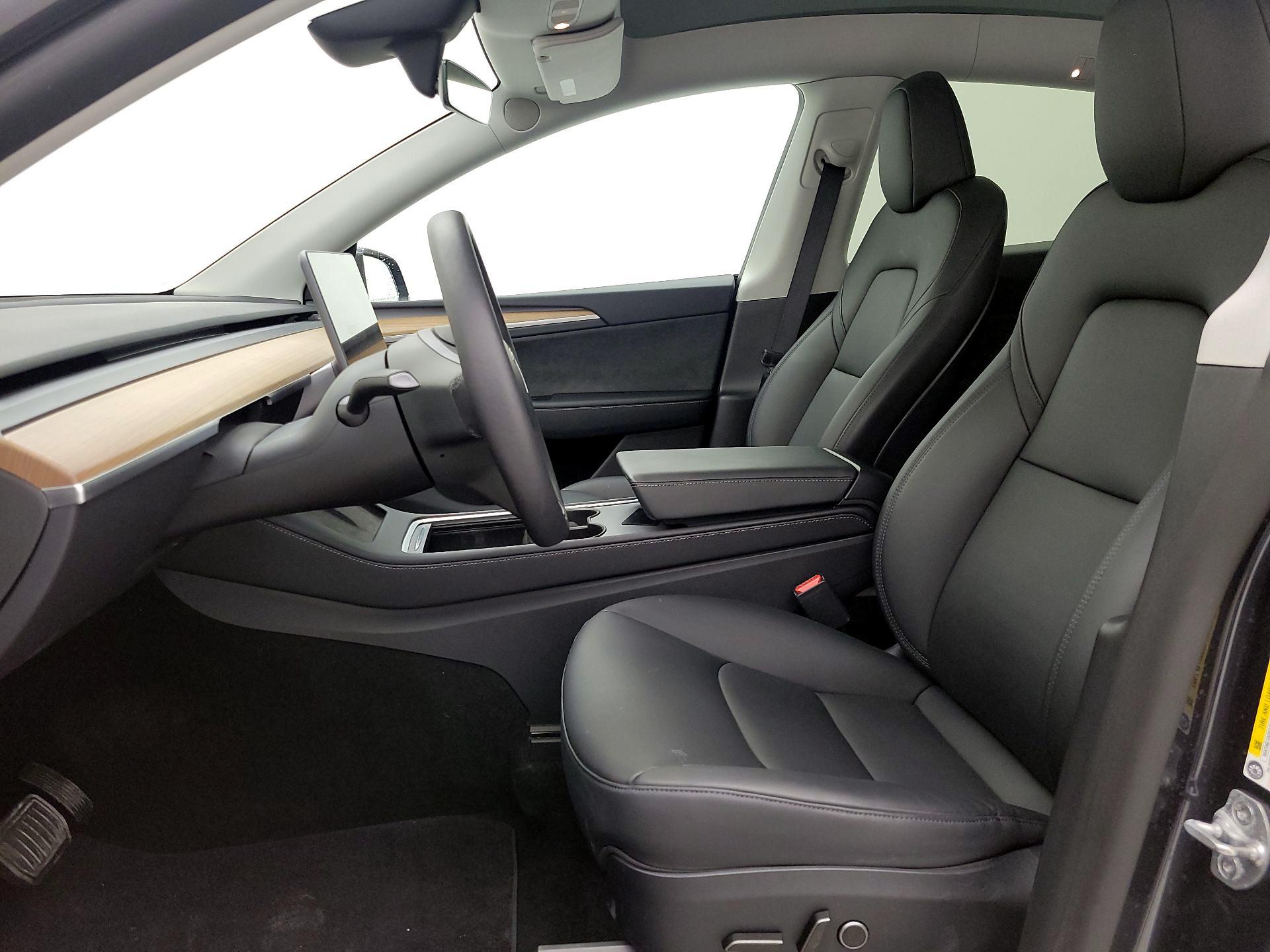 Thumbnail: 2025 Tesla Model Y - 11