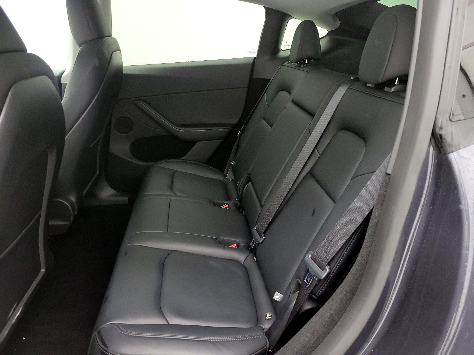 Thumbnail: 2025 Tesla Model Y - 19