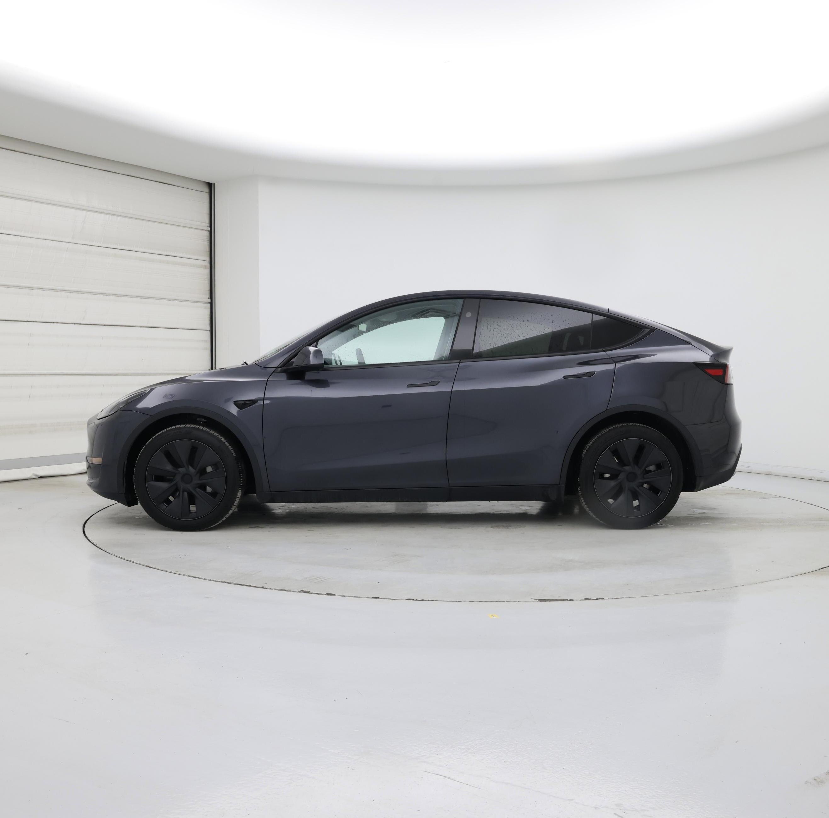 Thumbnail: 2025 Tesla Model Y - 3