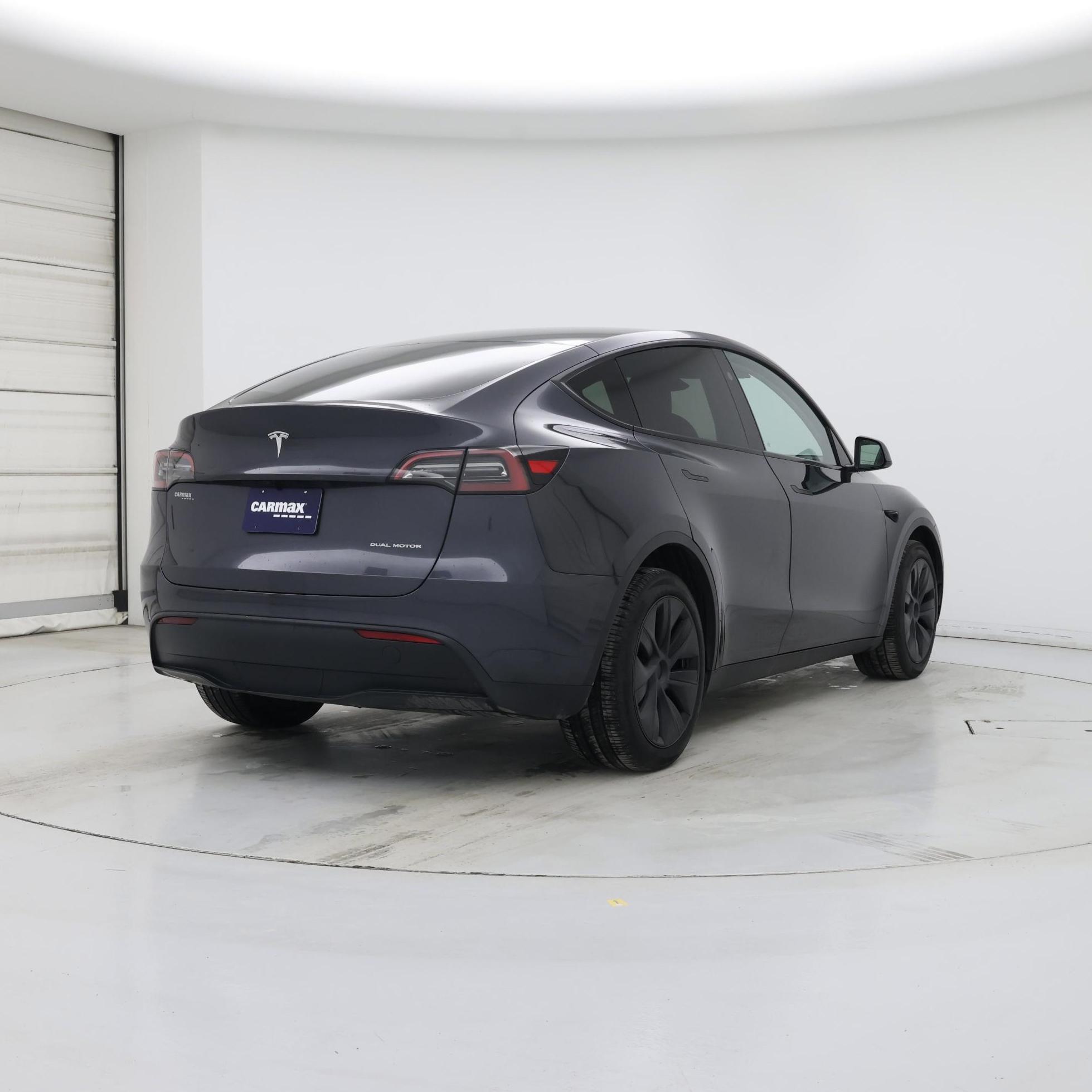 Thumbnail: 2025 Tesla Model Y - 8