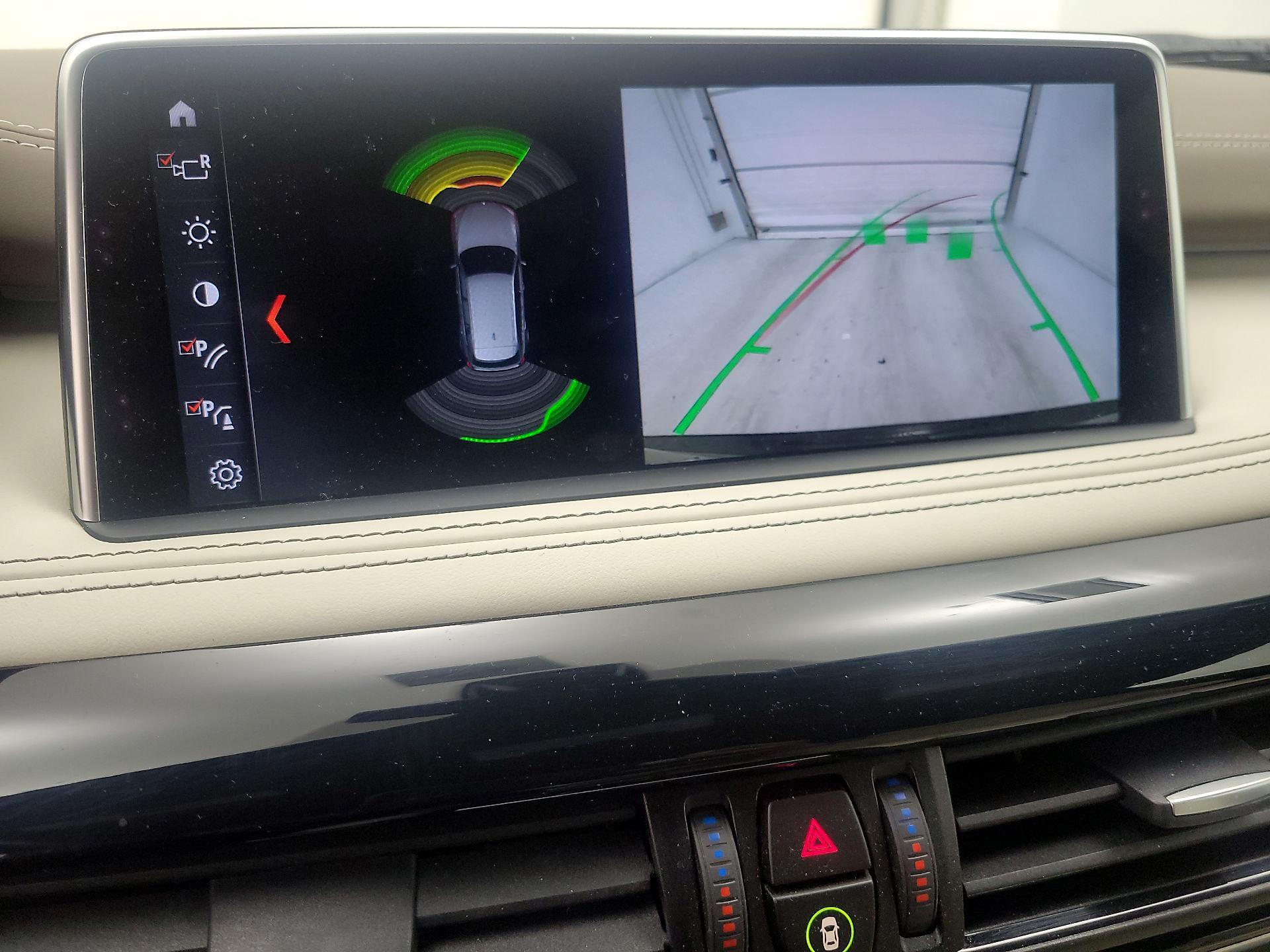 Thumbnail: 2018 BMW X5 - 15