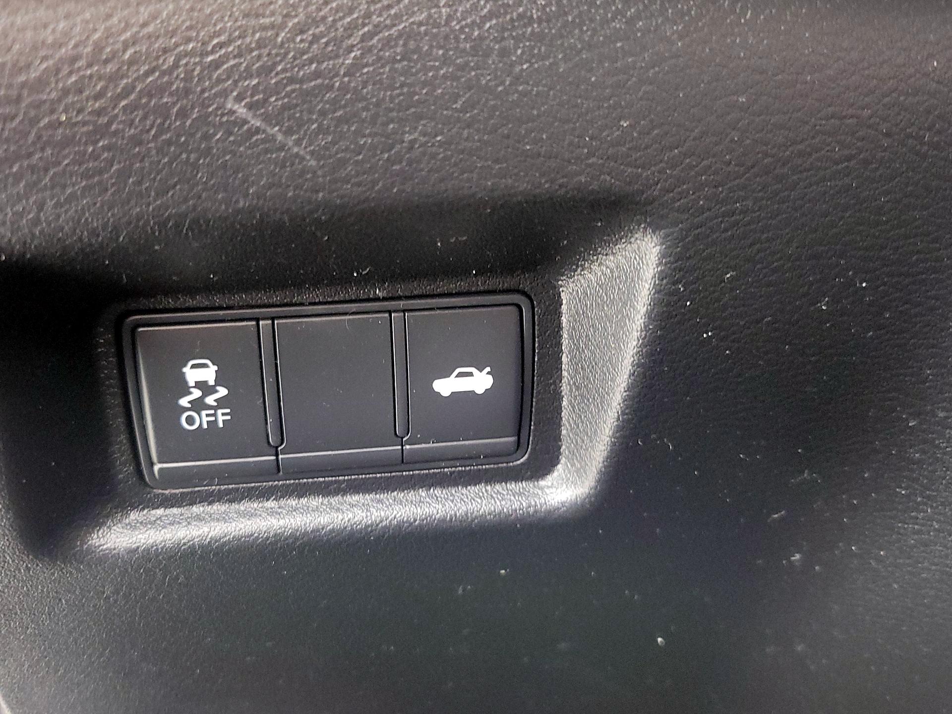 Thumbnail: 2020 INFINITI Q50 - 13