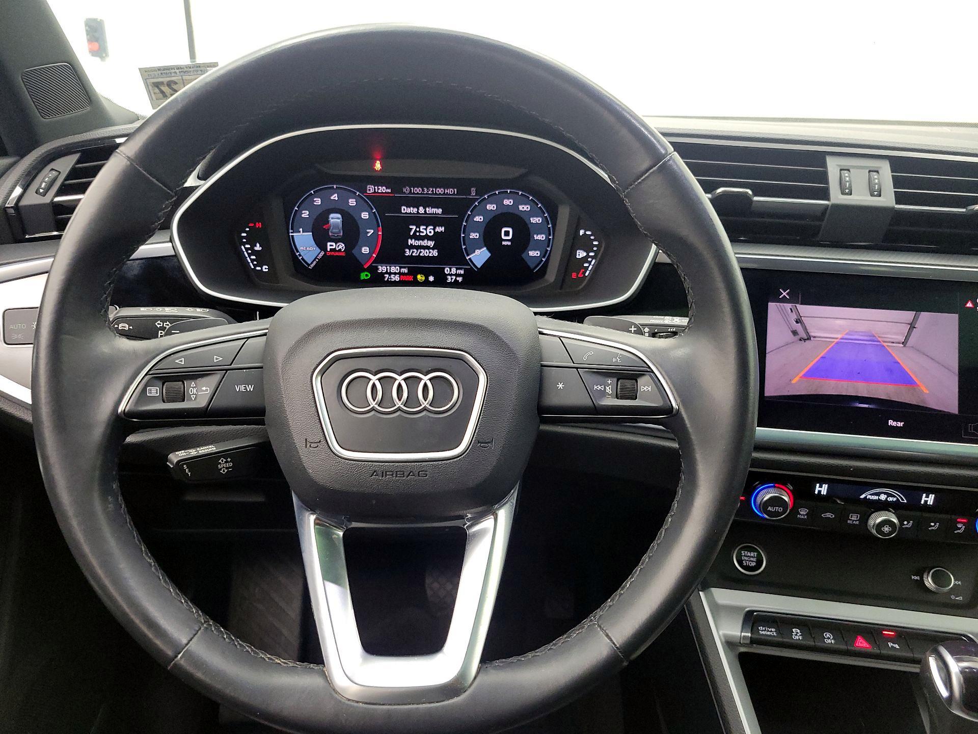 Thumbnail: 2022 Audi Q3 - 10