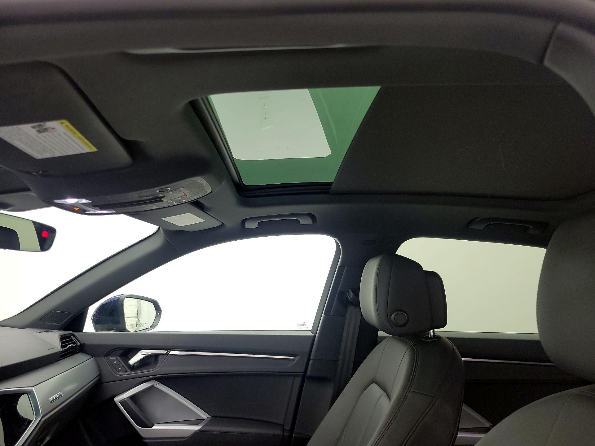 Thumbnail: 2022 Audi Q3 - 19