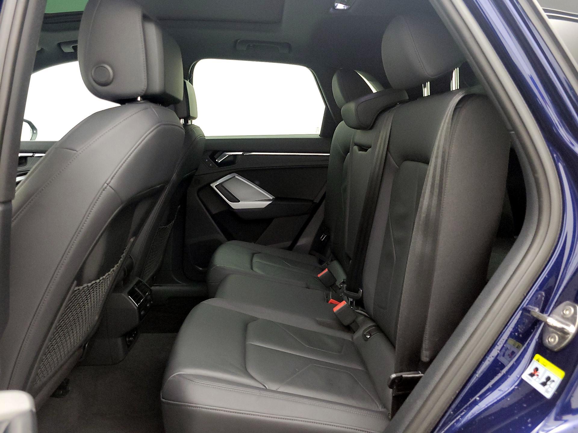 Thumbnail: 2022 Audi Q3 - 20