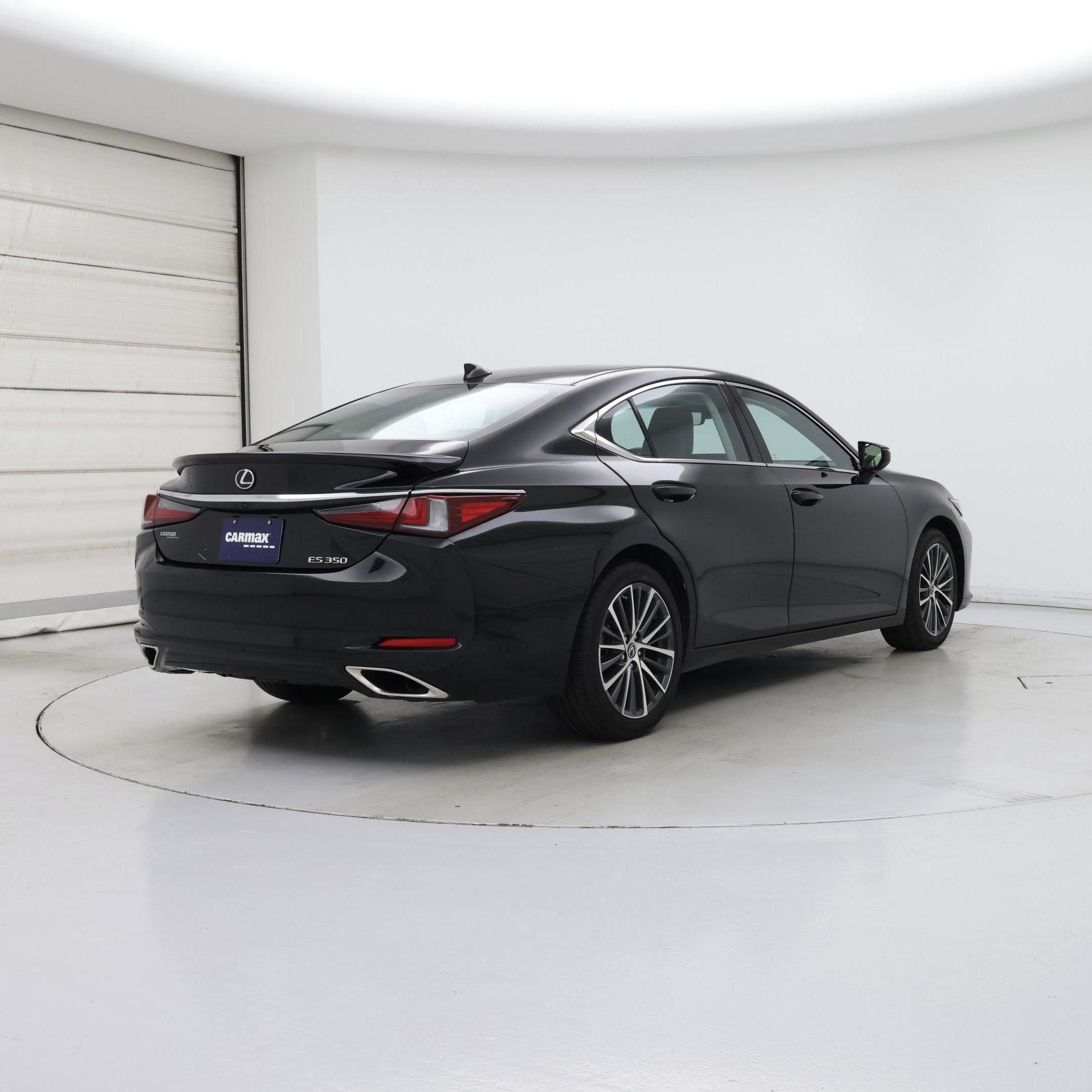 Thumbnail: 2022 Lexus ES - 8