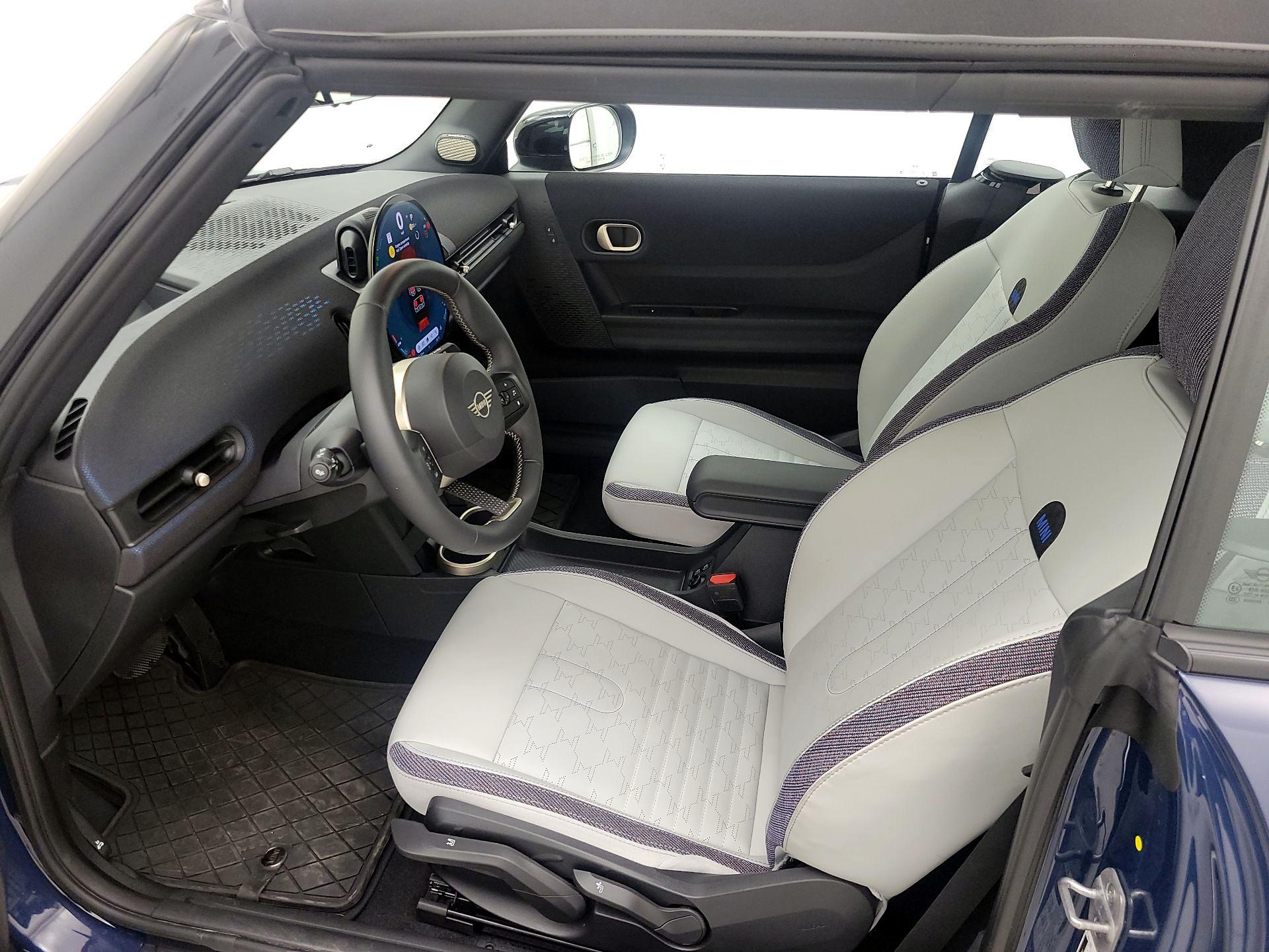 Thumbnail: 2025 MINI Cooper - 11