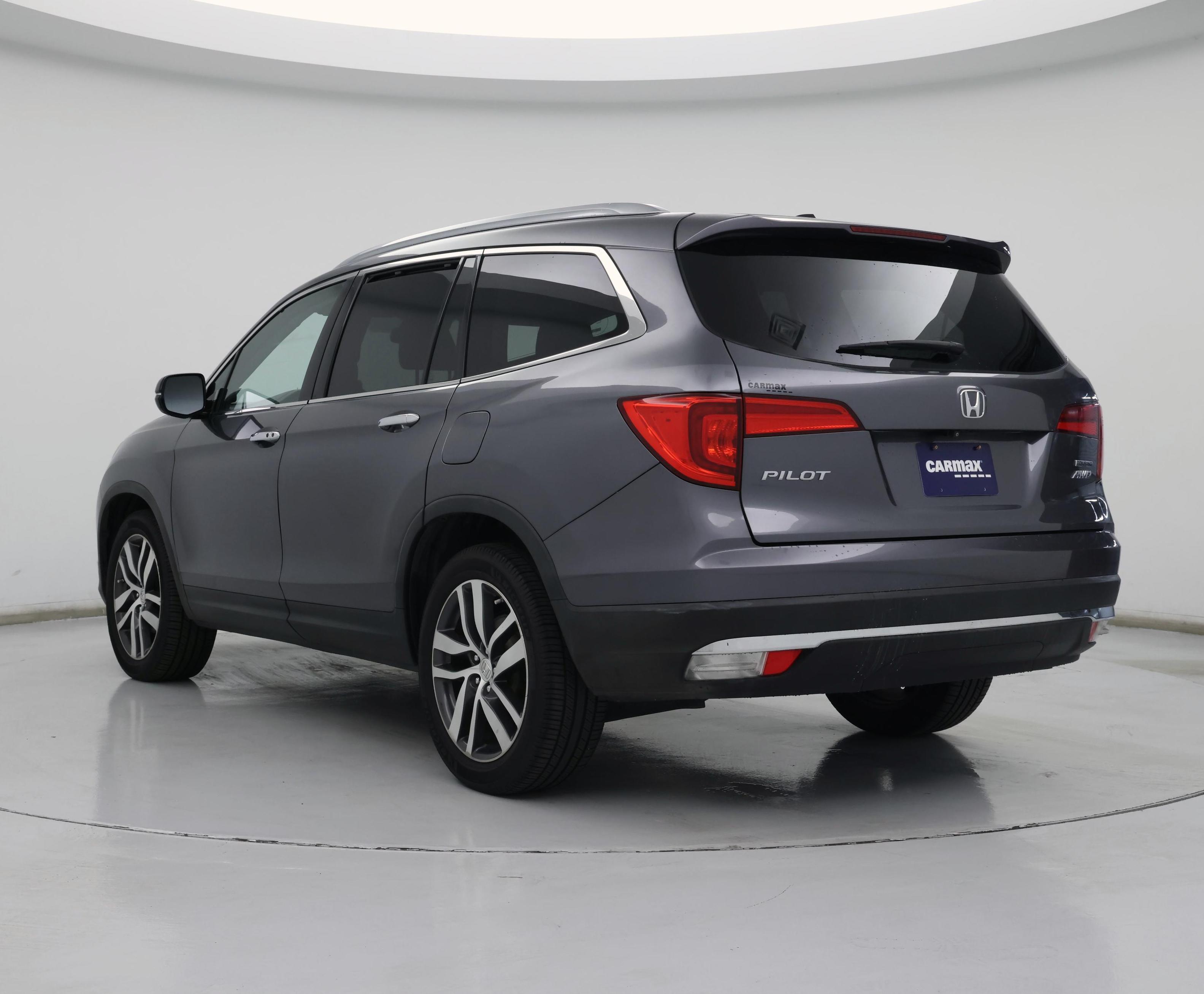 Thumbnail: 2016 Honda Pilot - 2