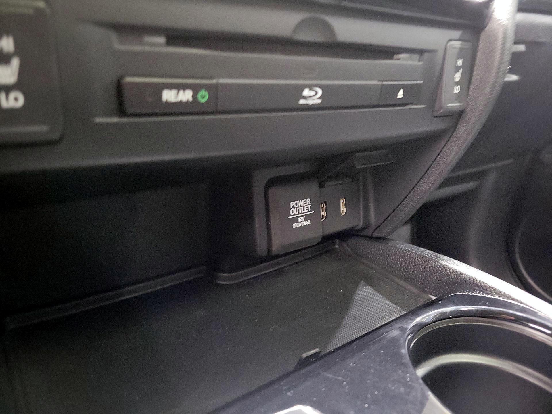 Thumbnail: 2016 Honda Pilot - 19