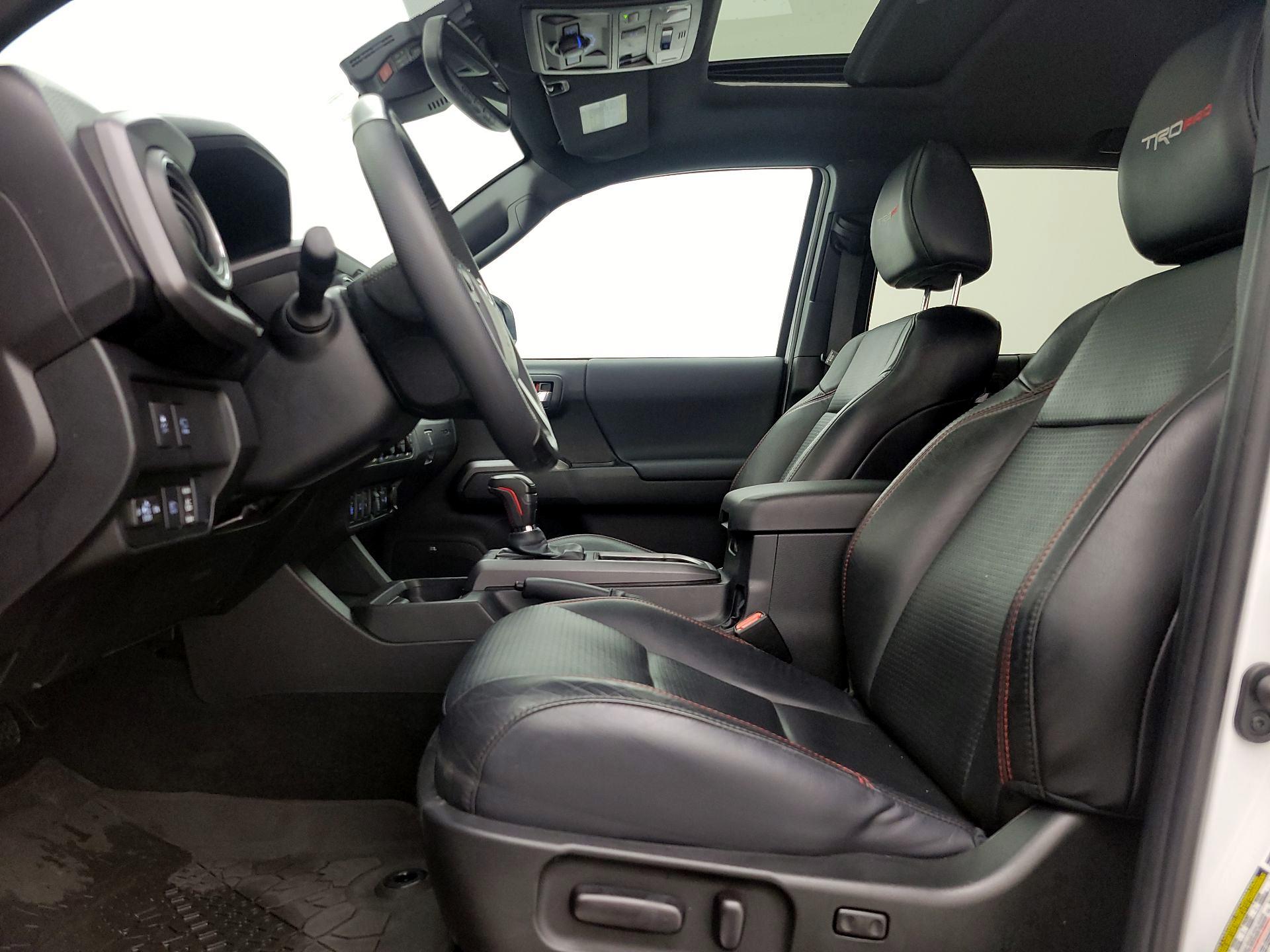 Thumbnail: 2022 Toyota Tacoma - 11