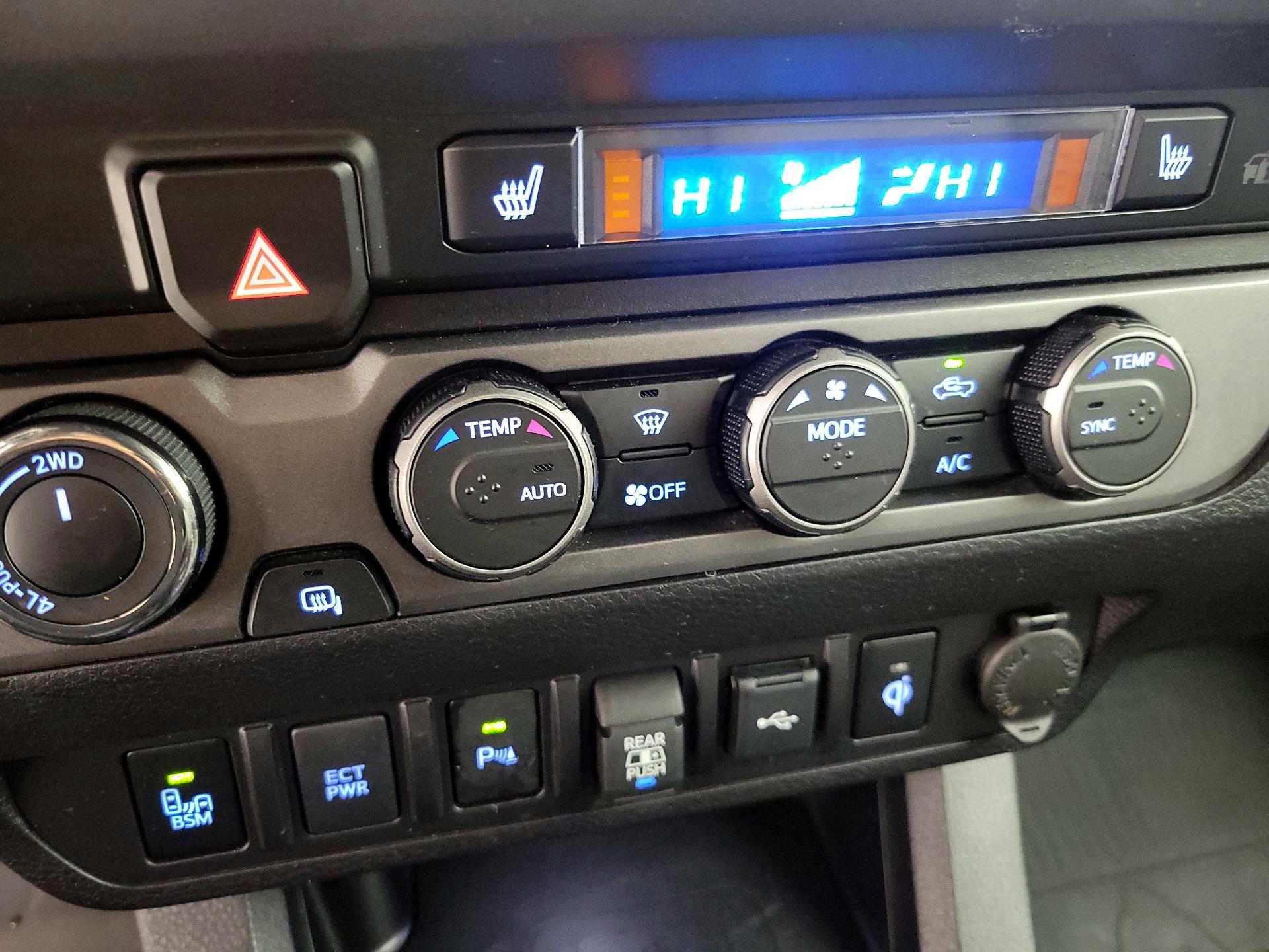 Thumbnail: 2022 Toyota Tacoma - 16