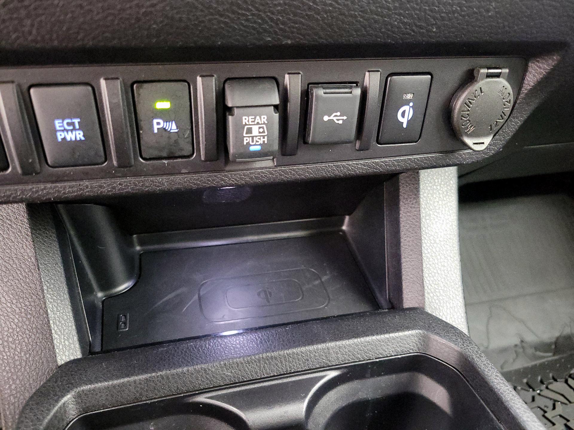 Thumbnail: 2022 Toyota Tacoma - 18