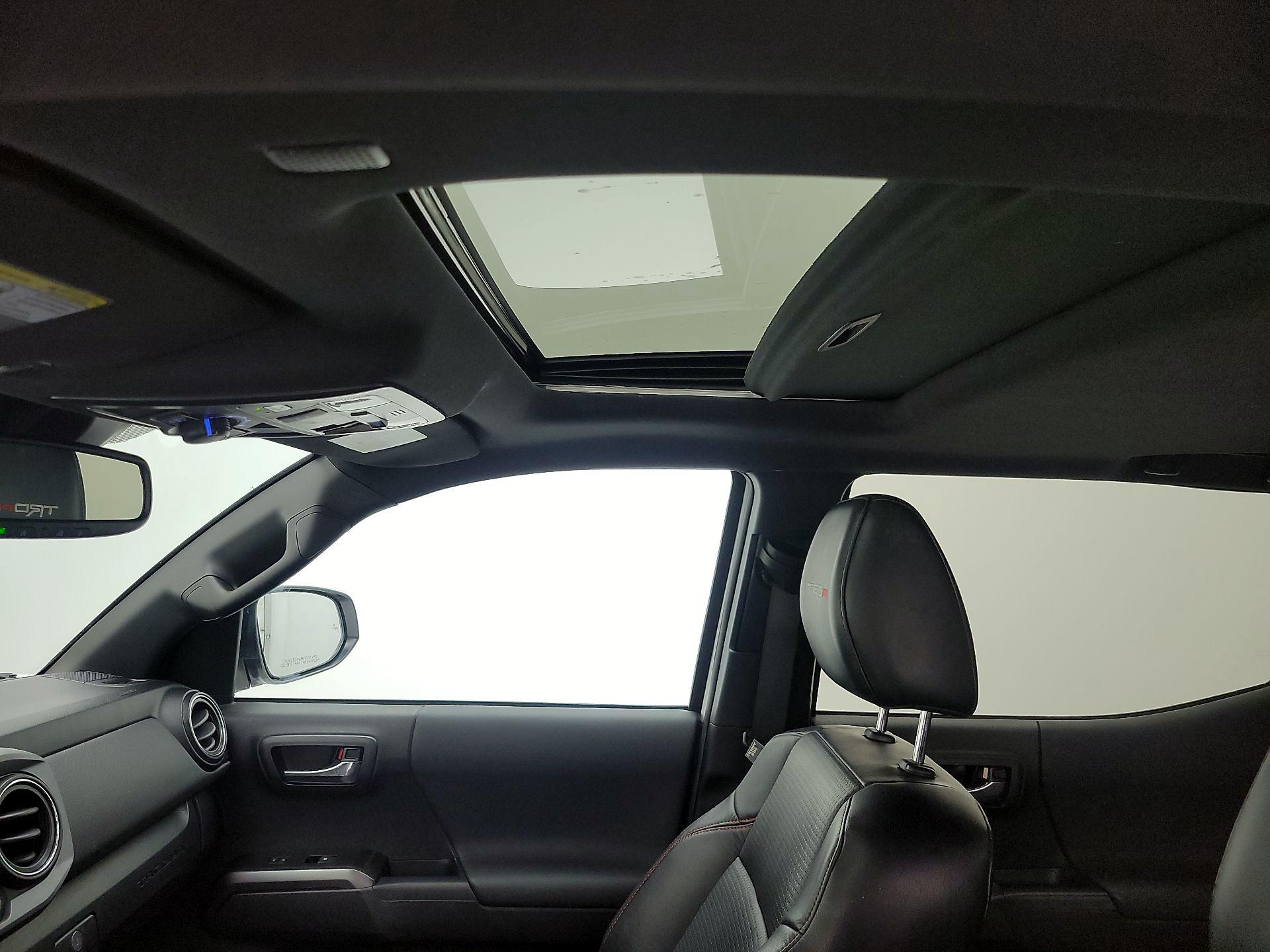 Thumbnail: 2022 Toyota Tacoma - 19