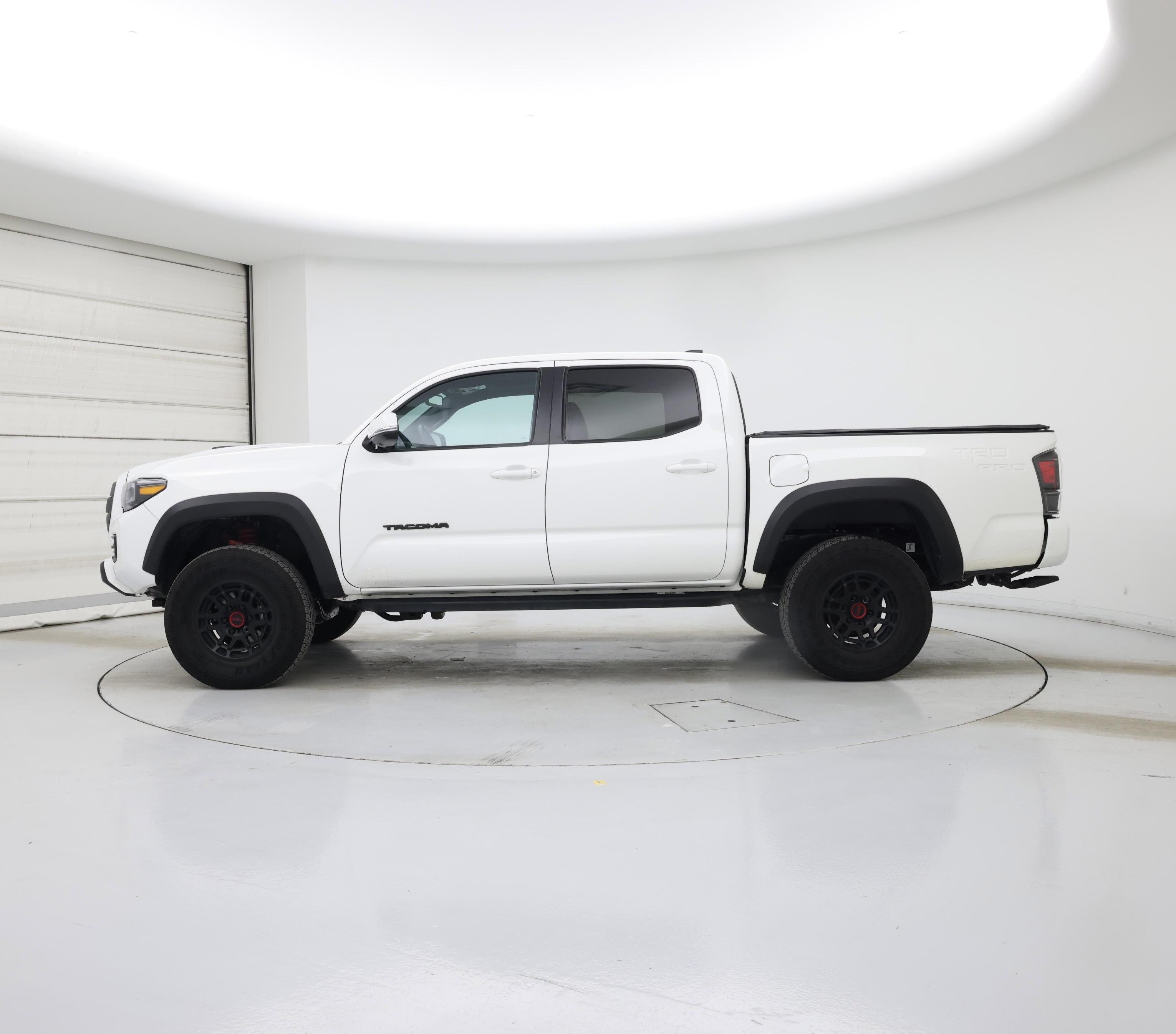 Thumbnail: 2022 Toyota Tacoma - 3