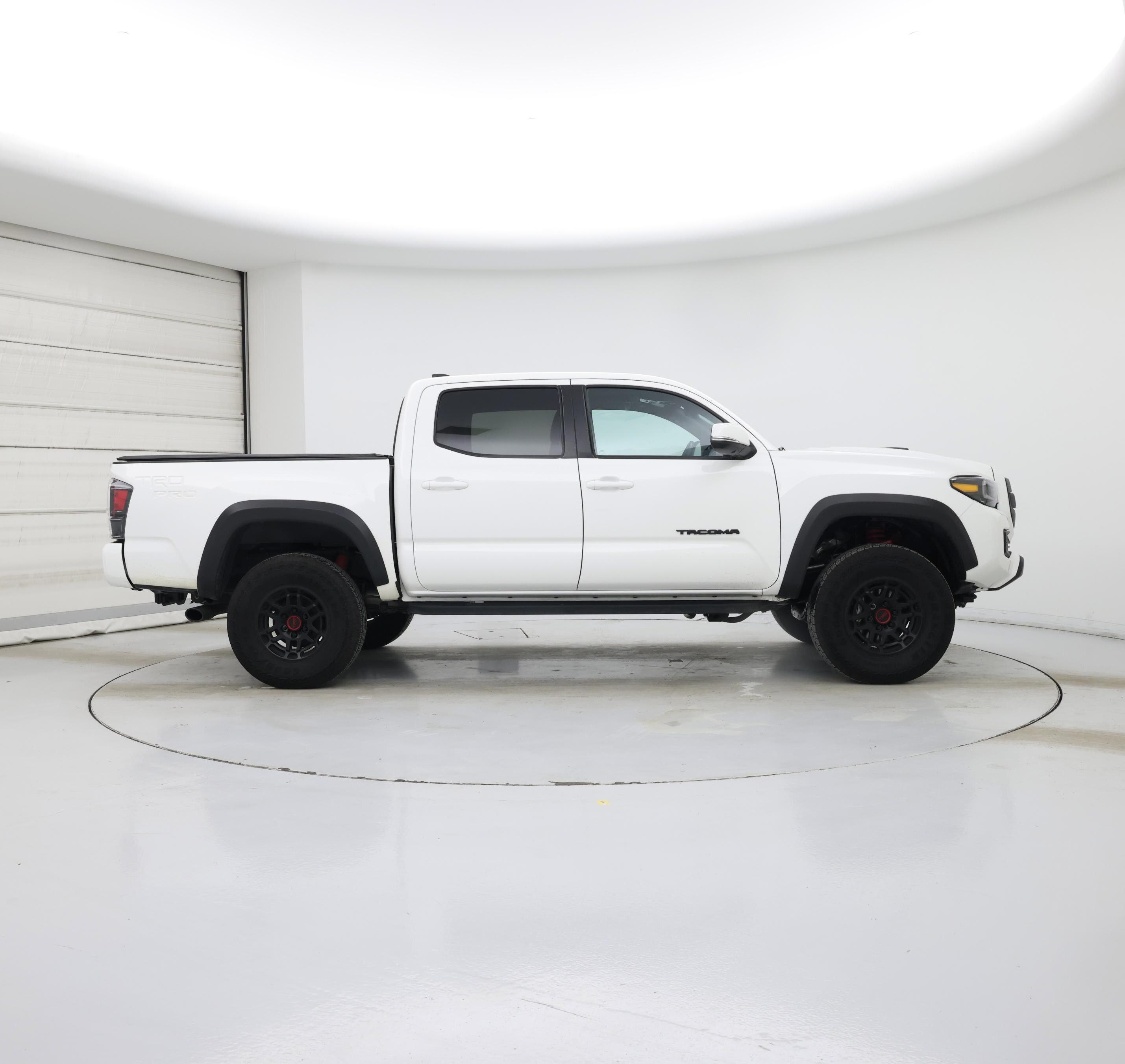 Thumbnail: 2022 Toyota Tacoma - 7