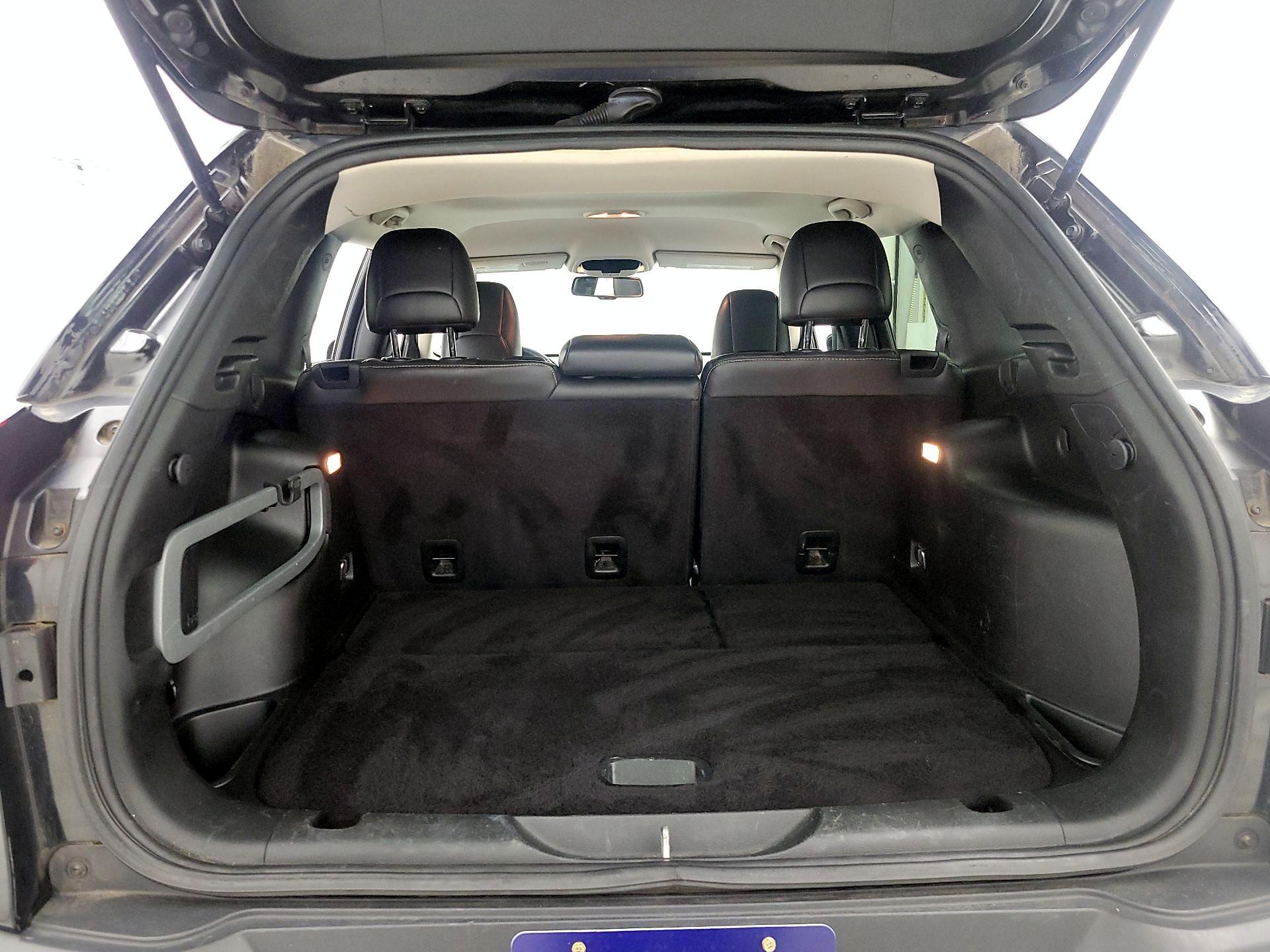 Thumbnail: 2017 Jeep Cherokee - 19