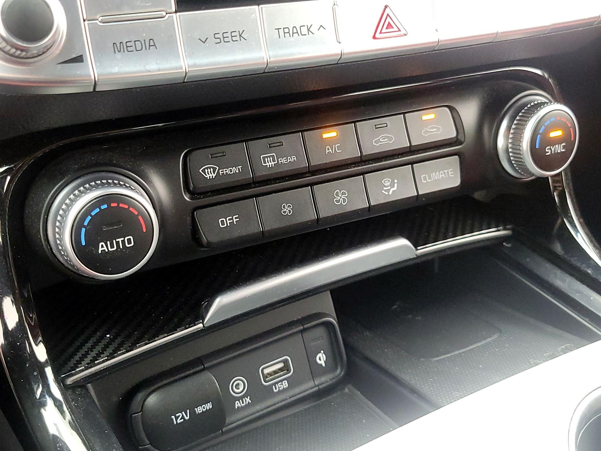 Thumbnail: 2019 Kia Stinger - 17