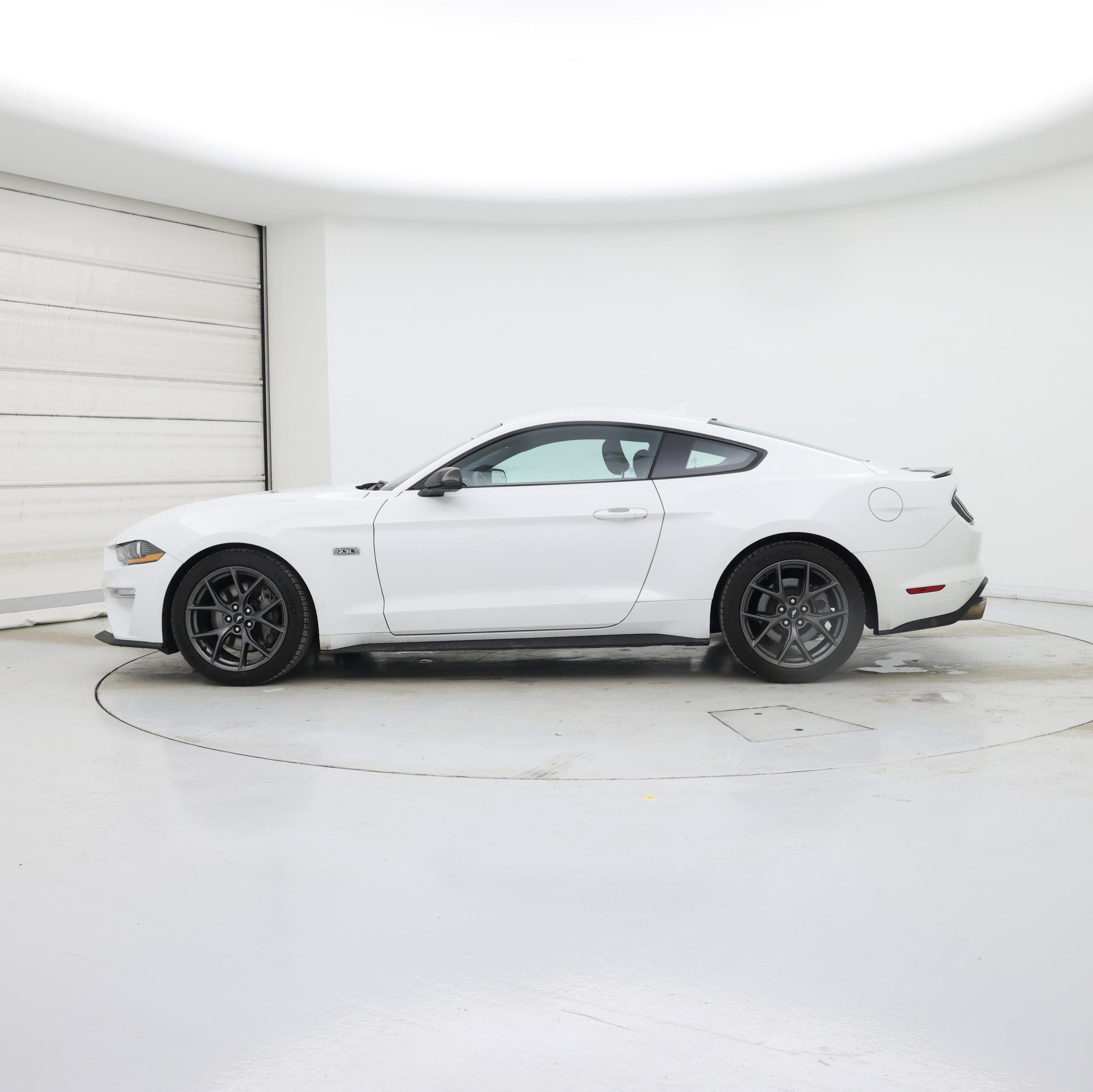 Thumbnail: 2020 Ford Mustang - 3