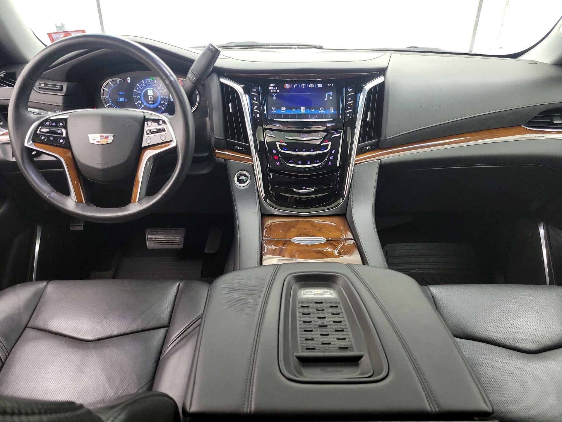 Thumbnail: 2017 Cadillac Escalade - 9