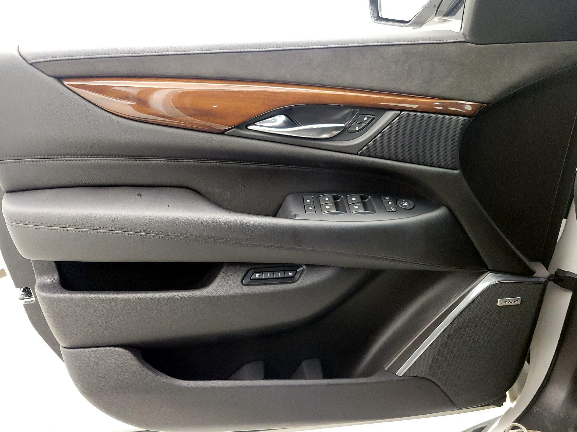 Thumbnail: 2017 Cadillac Escalade - 12