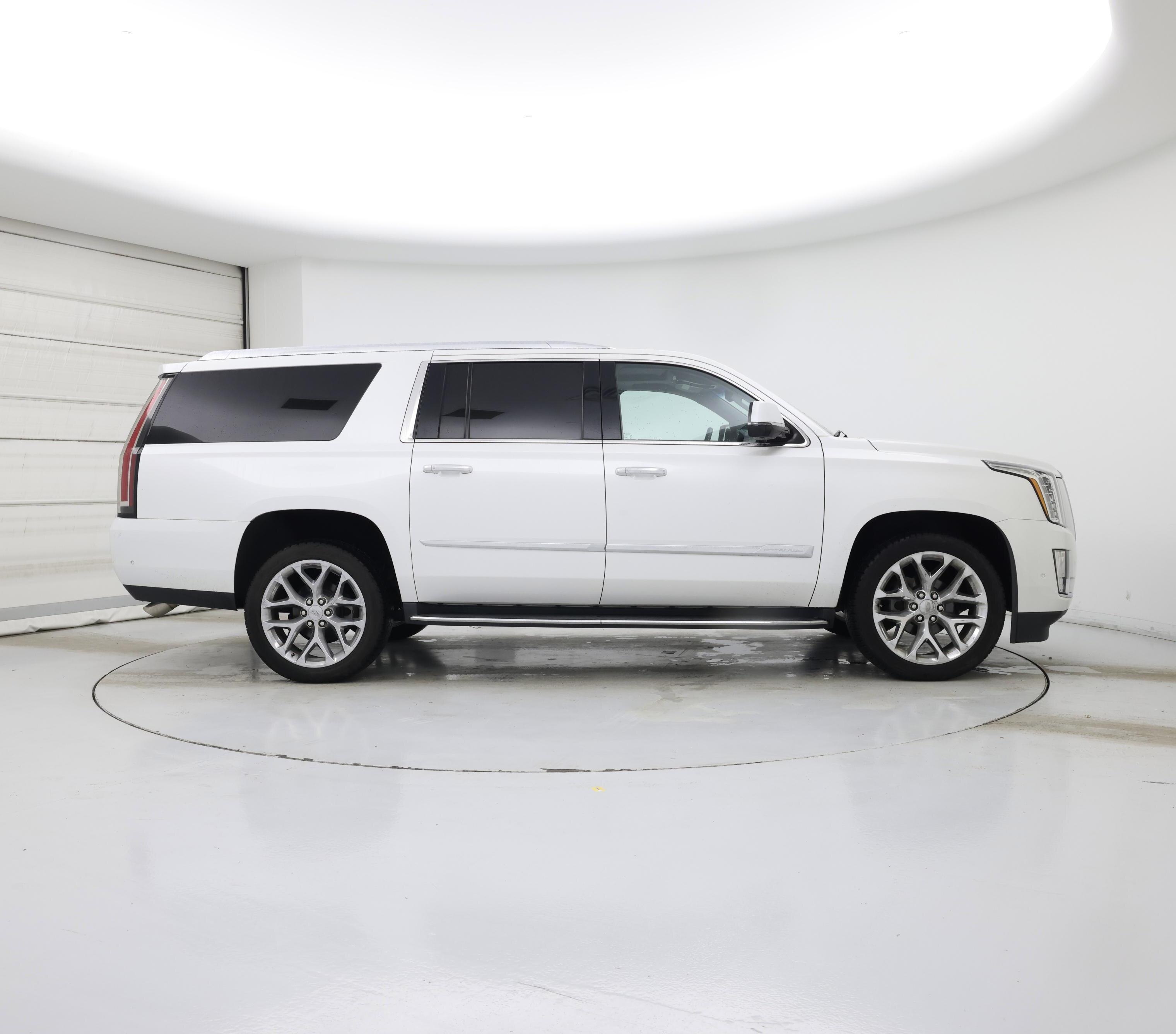 Thumbnail: 2017 Cadillac Escalade - 7