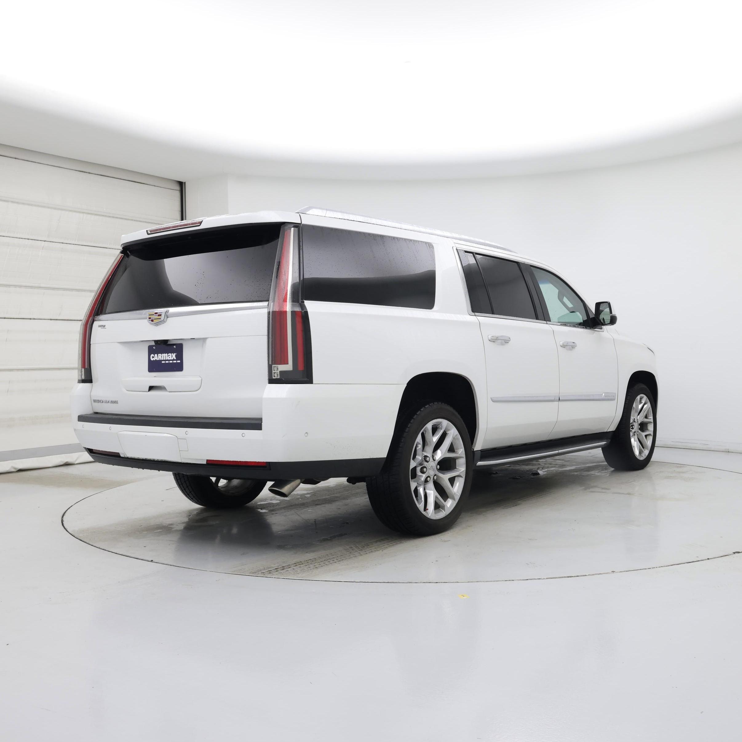 Thumbnail: 2017 Cadillac Escalade - 8