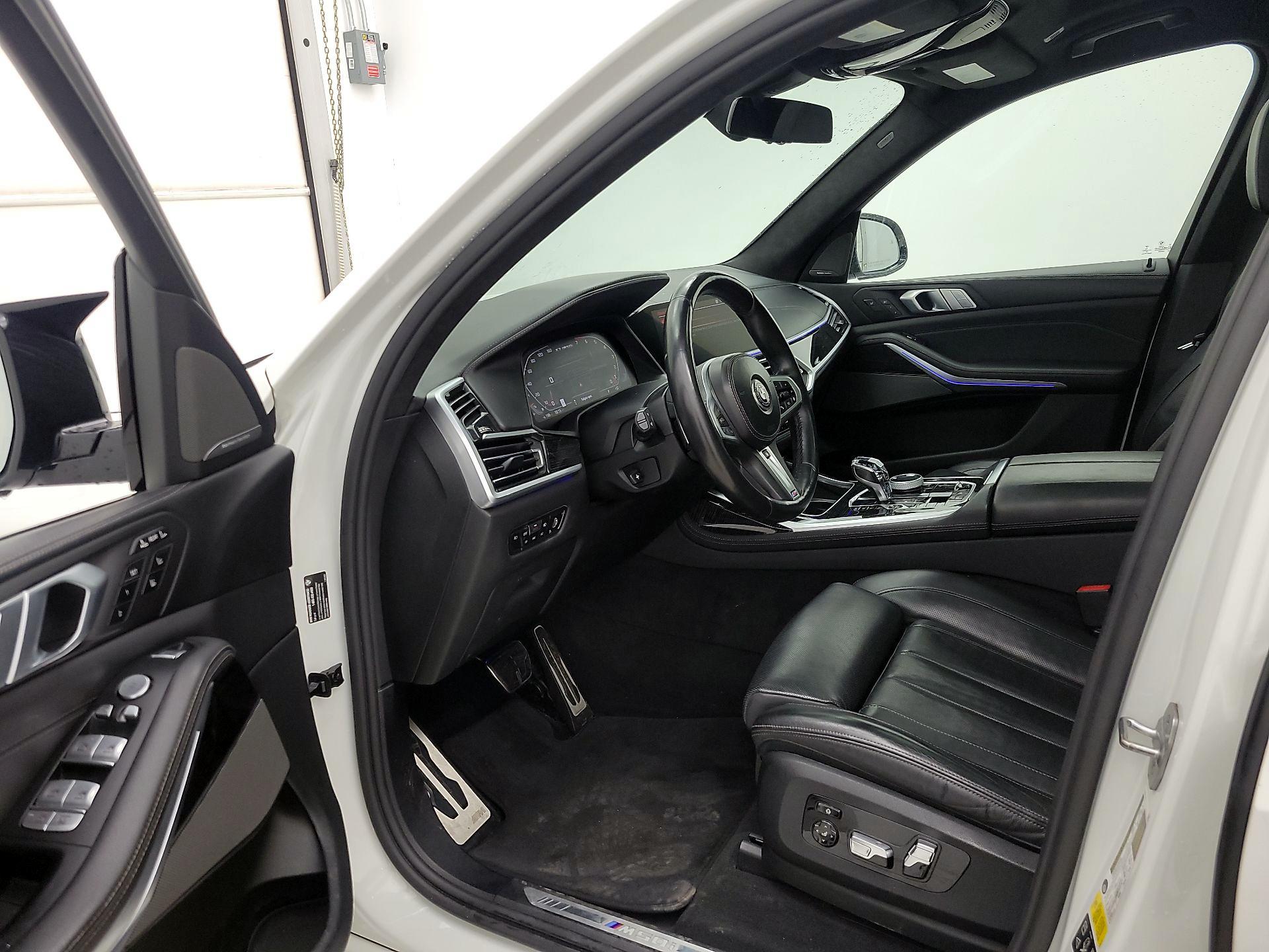 Thumbnail: 2021 BMW X7 - 11