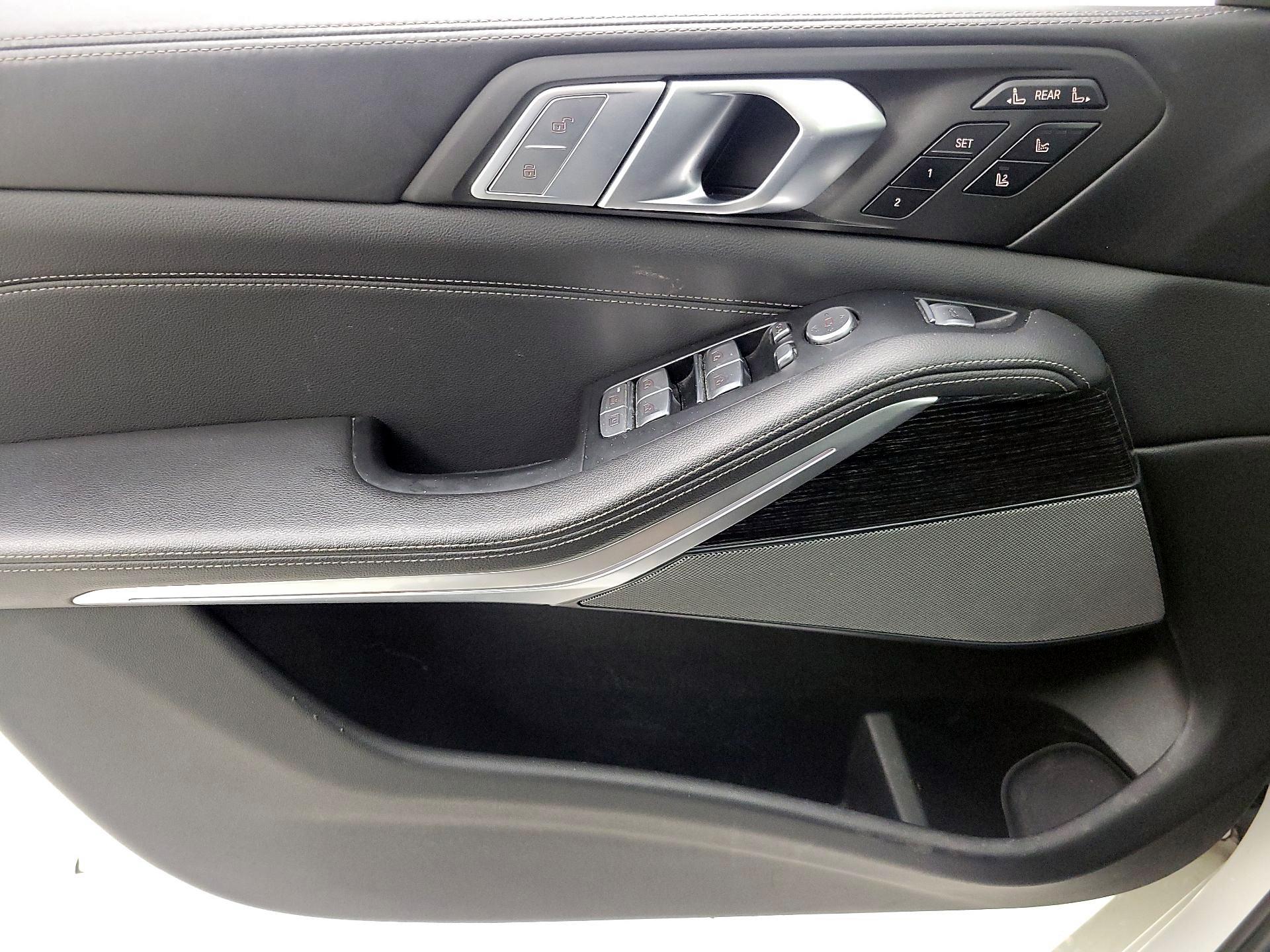 Thumbnail: 2021 BMW X7 - 12