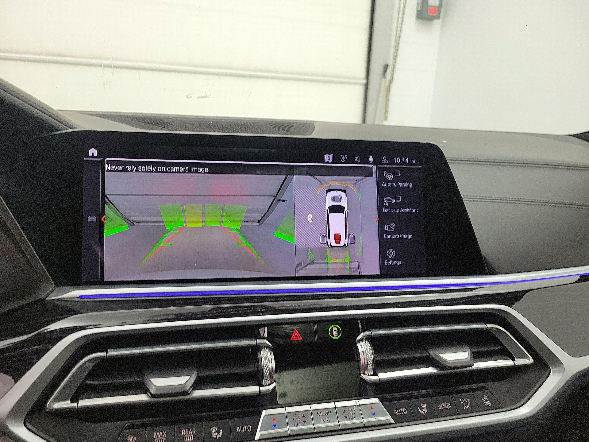 Thumbnail: 2021 BMW X7 - 15